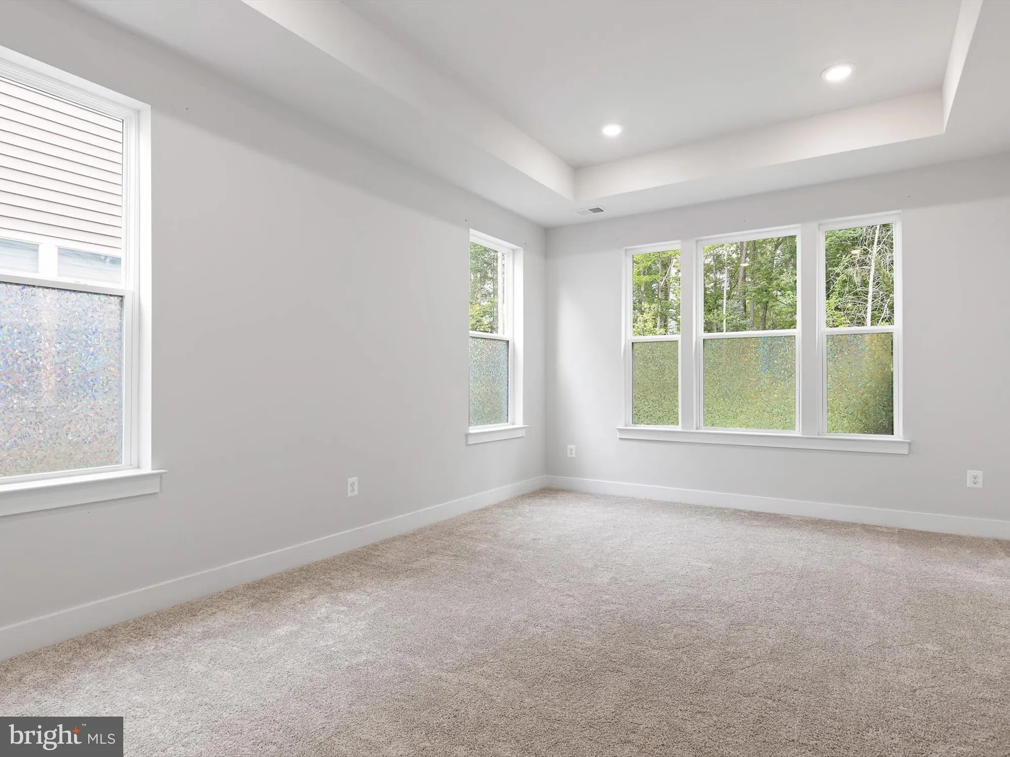 Property Slideshow image 19 of 28 | 632 mayfield falls dr, Newark, DE, 19702