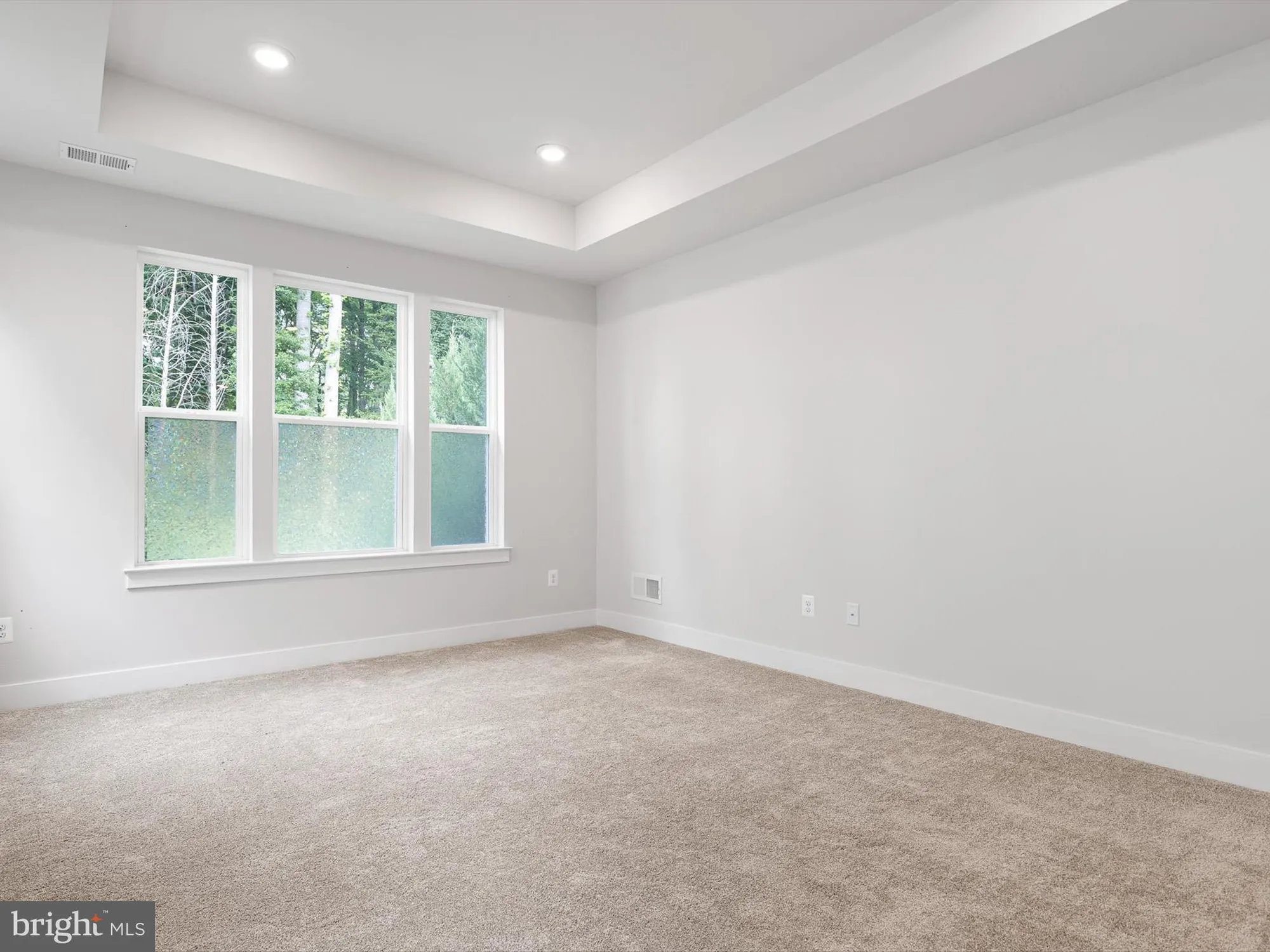 Property Slideshow image 18 of 28 | 632 mayfield falls dr, Newark, DE, 19702