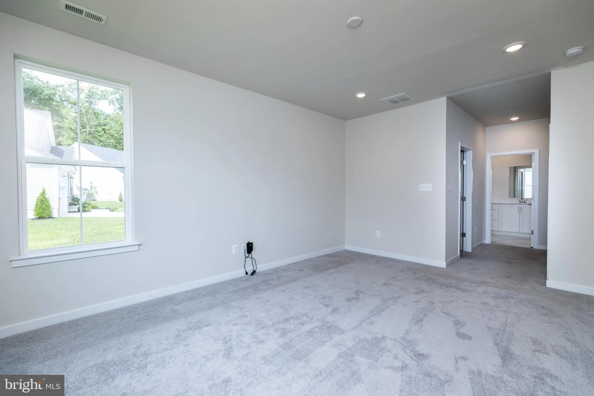 Property Slideshow image 24 of 36 | 679 mayfield falls dr, Newark, DE, 19702