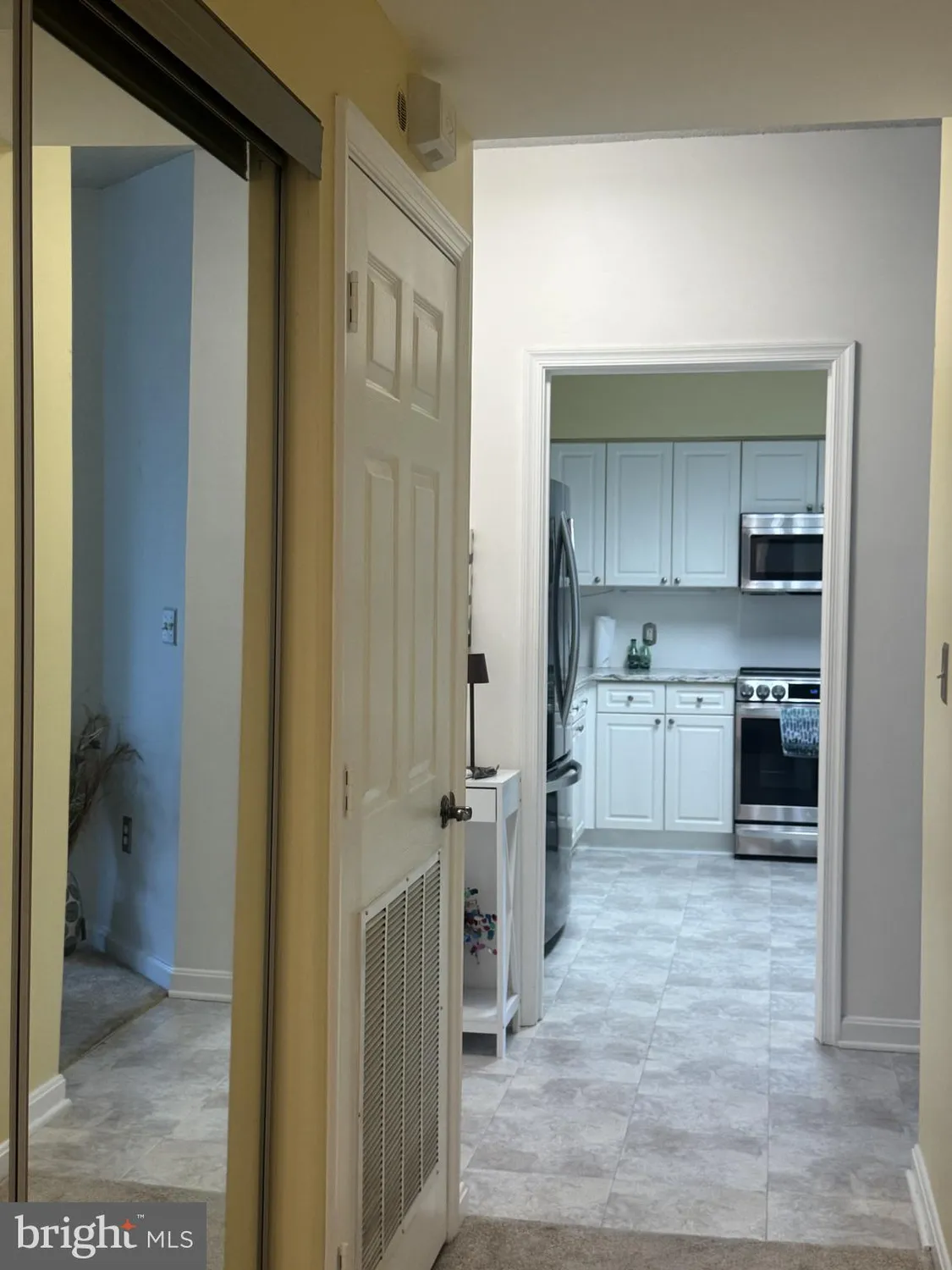 Property Slideshow image 10 of 22 | 3200 n leisure world blvd apt 702, Silver Spring, MD, 20906