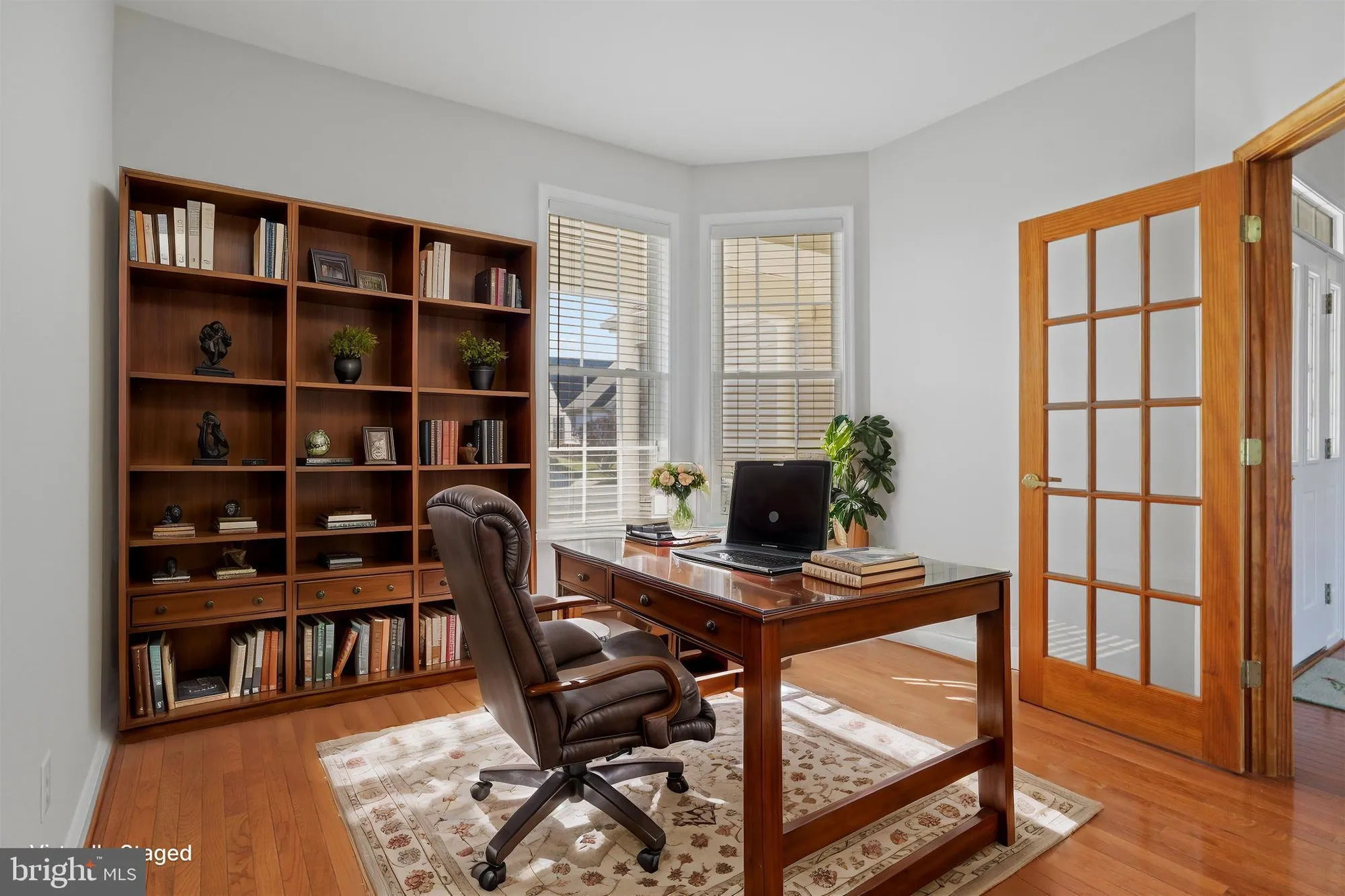 Property Slideshow image 15 of 33 | 6769 arthur hills dr, Gainesville, VA, 20155