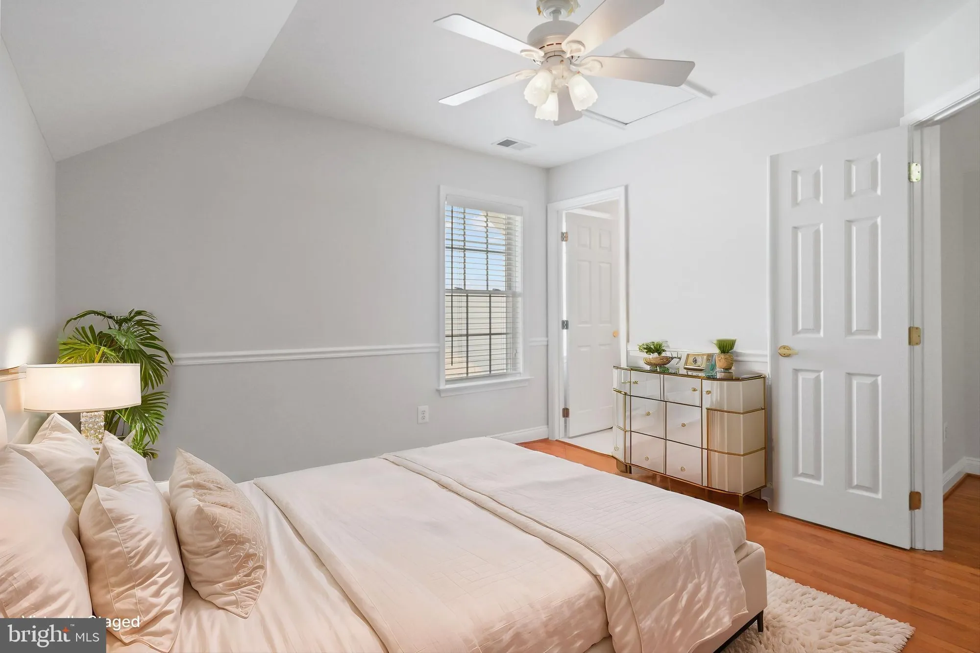 Property Slideshow image 23 of 33 | 6769 arthur hills dr, Gainesville, VA, 20155