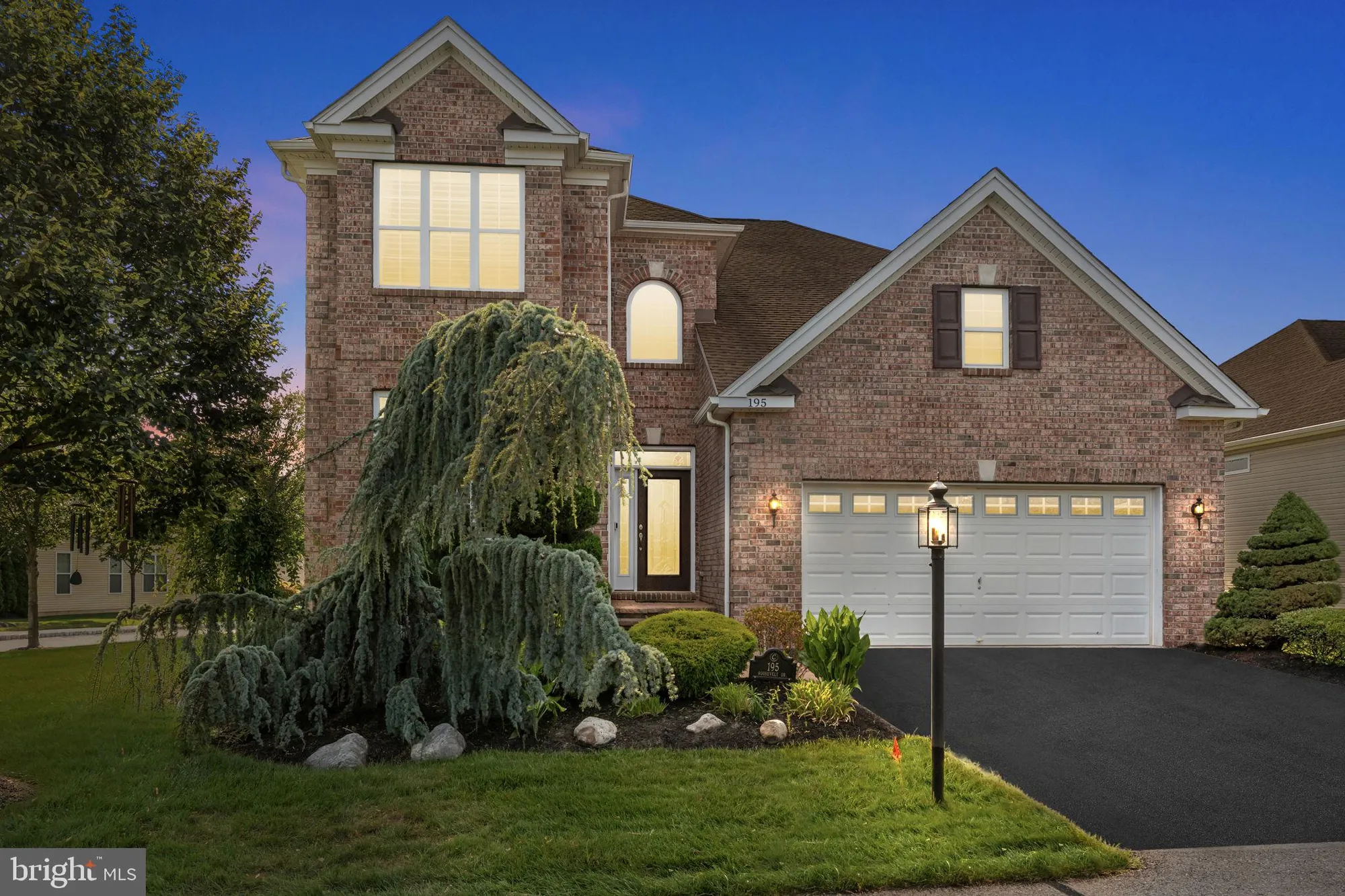 Property Slideshow image 2 of 54 | 195 roosevelt dr, Yardley, PA, 19067