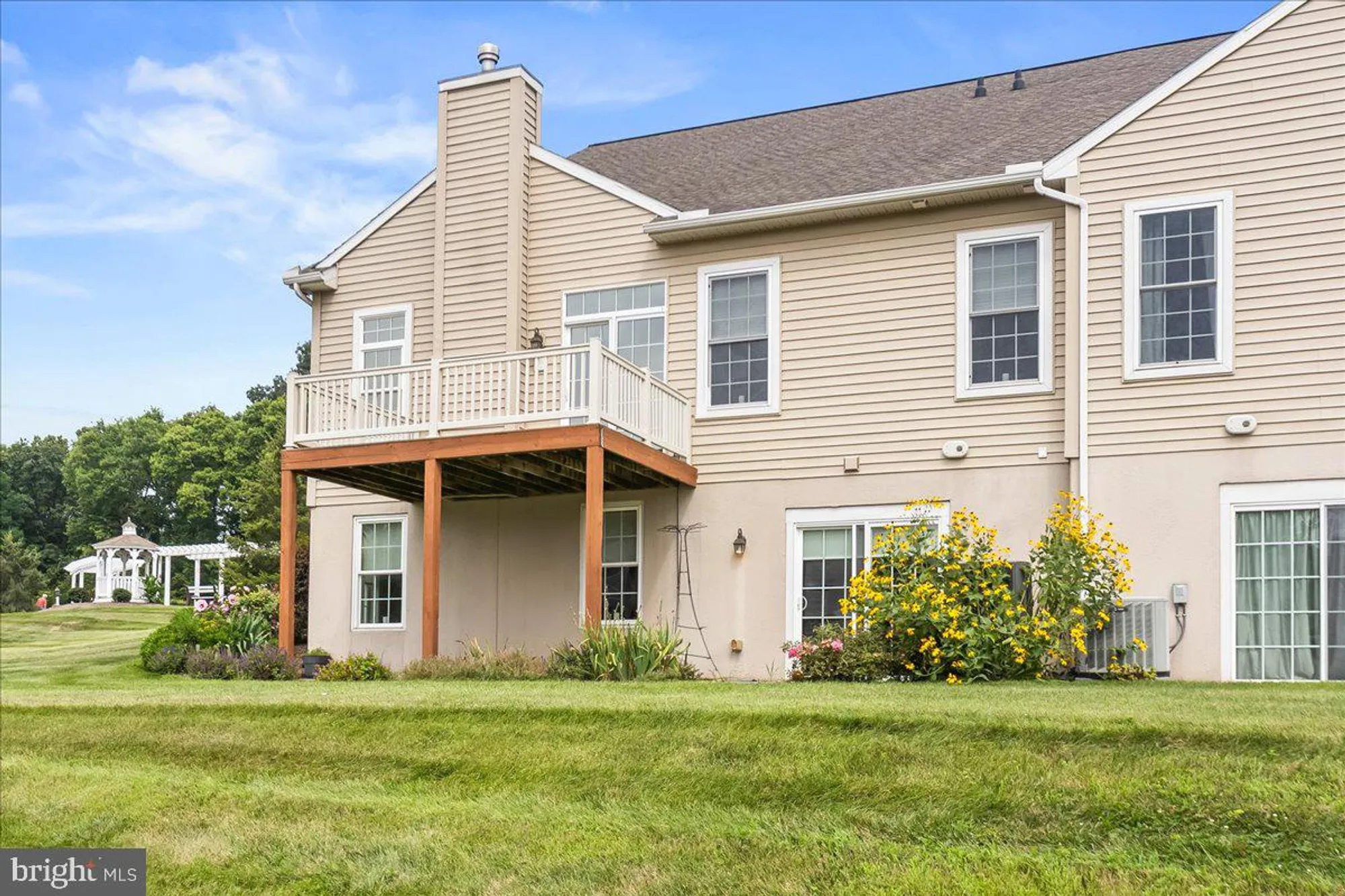 Property Slideshow image 50 of 59 | 427 carmella dr, Mechanicsburg, PA, 17050