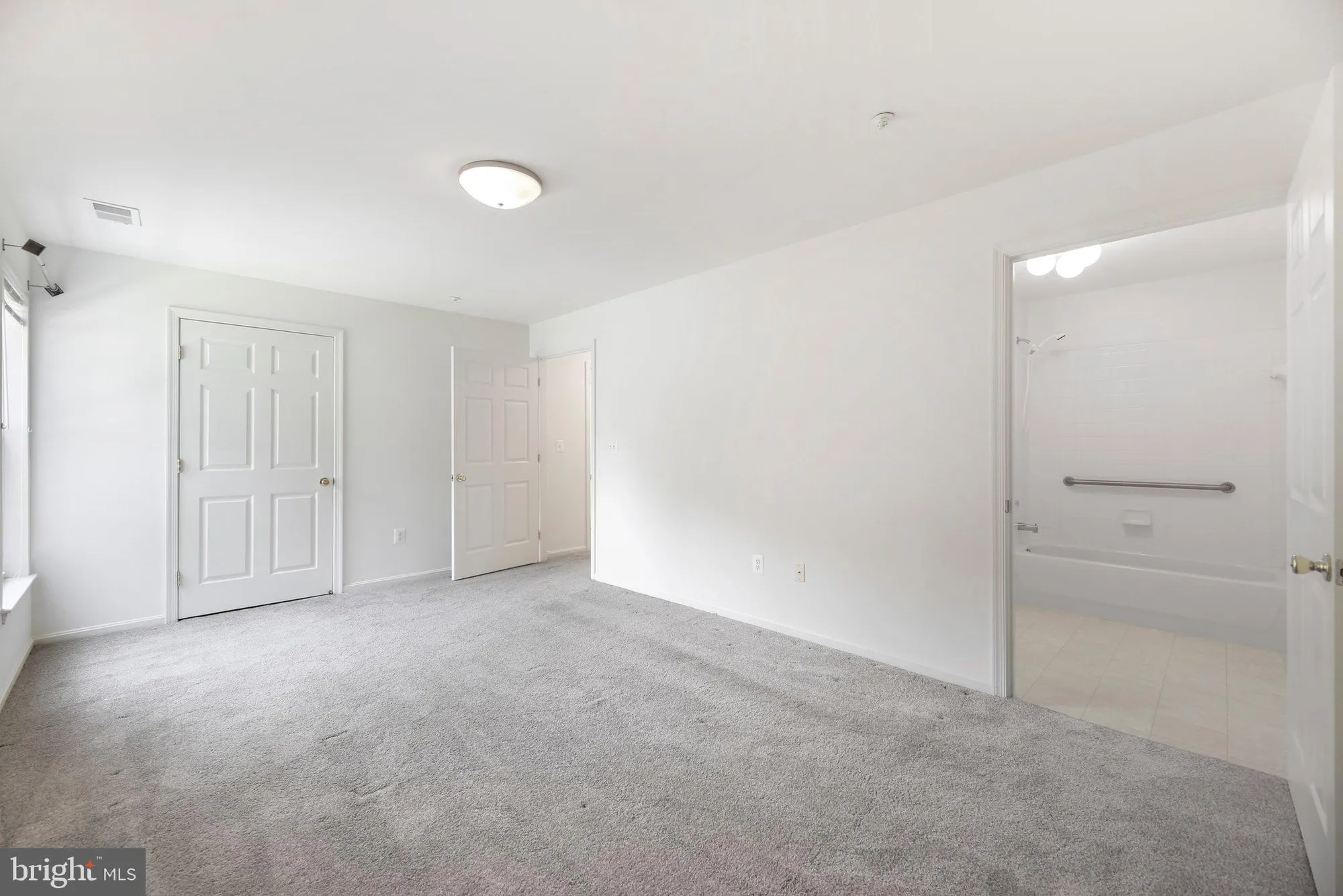 Property Slideshow image 10 of 23 | 2003 rudy serra dr unit 1d, Eldersburg, MD, 21784