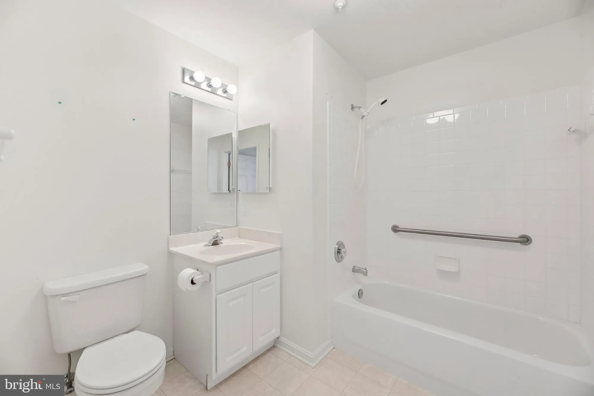 Property Slideshow image 12 of 23 | 2003 rudy serra dr unit 1d, Eldersburg, MD, 21784