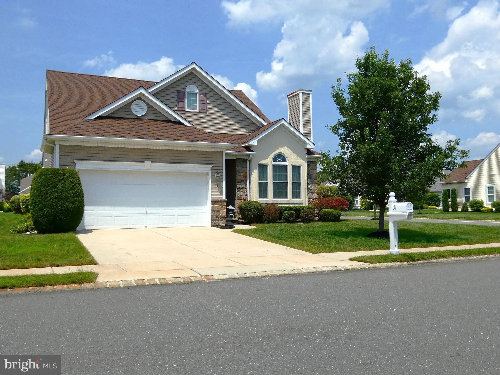 Property Slideshow image 1 of 33 | 32 eagleswood dr, Waretown, NJ, 08758