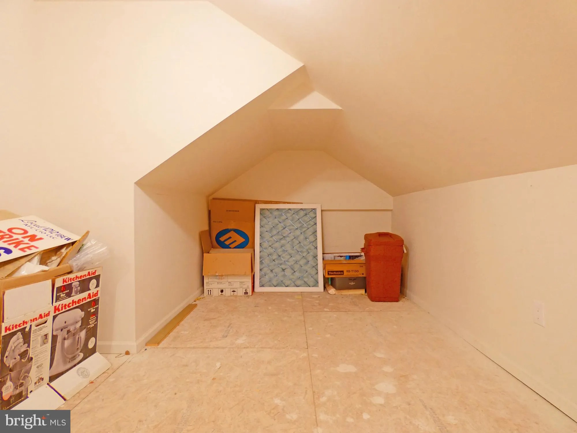 Property Slideshow image 27 of 33 | 32 eagleswood dr, Waretown, NJ, 08758