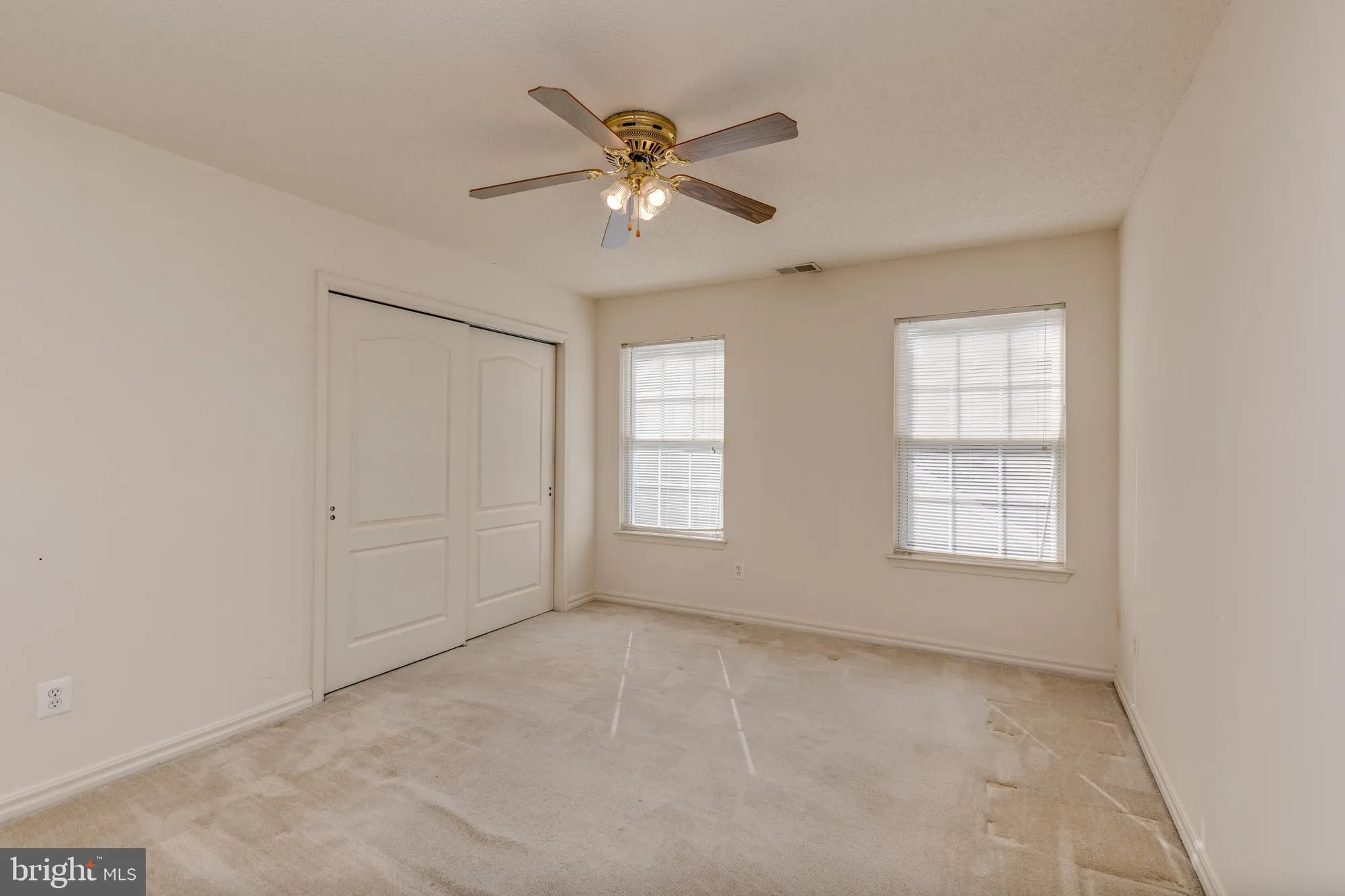 Property Slideshow image 28 of 37 | 382 saint thomas blvd, Williamstown, NJ, 08094