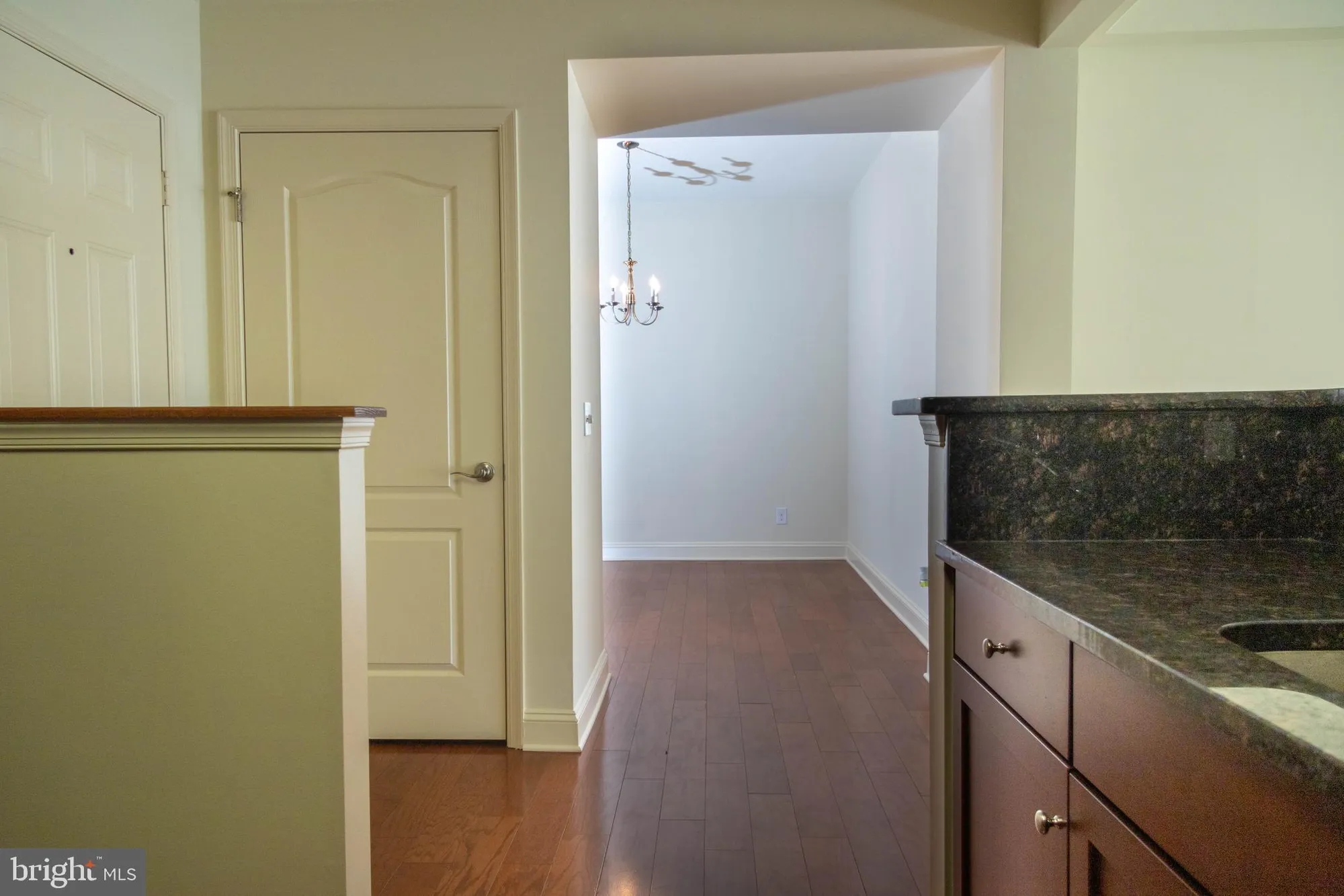 Property Slideshow image 7 of 42 | 9202 charleston dr 405, Manassas, VA, 20110