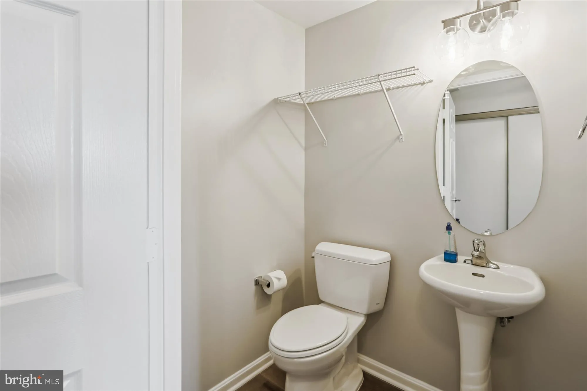 Property Slideshow image 5 of 88 | 3100 n leisure world blvd apt 923, Silver Spring, MD, 20906