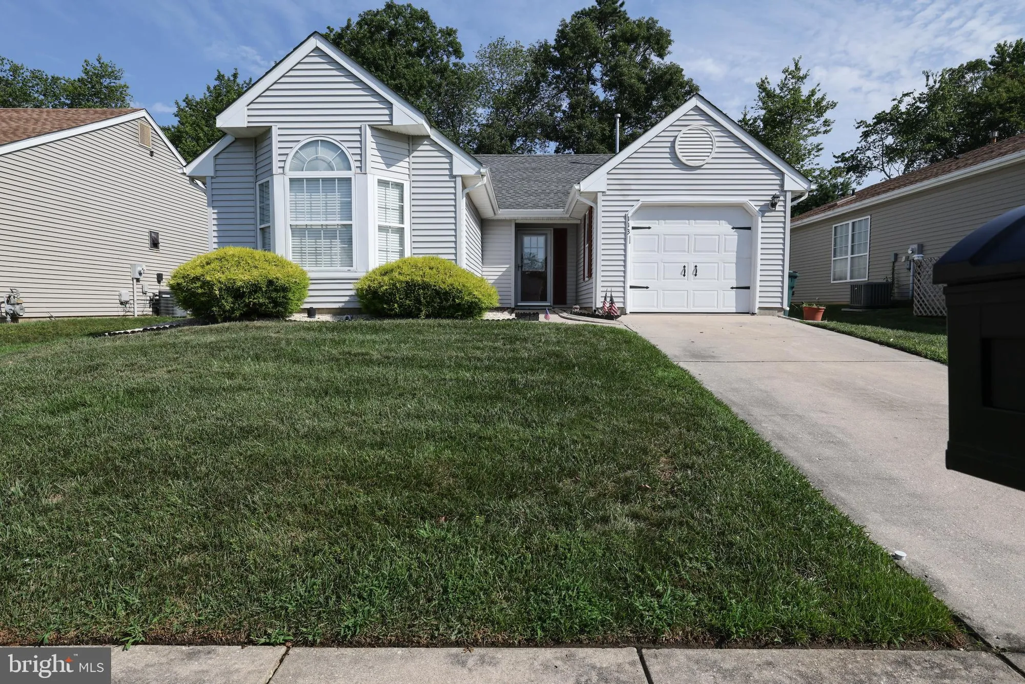 Property Slideshow image 2 of 32 | 113 danbury dr, Little Egg Harbor Twp, NJ, 08087