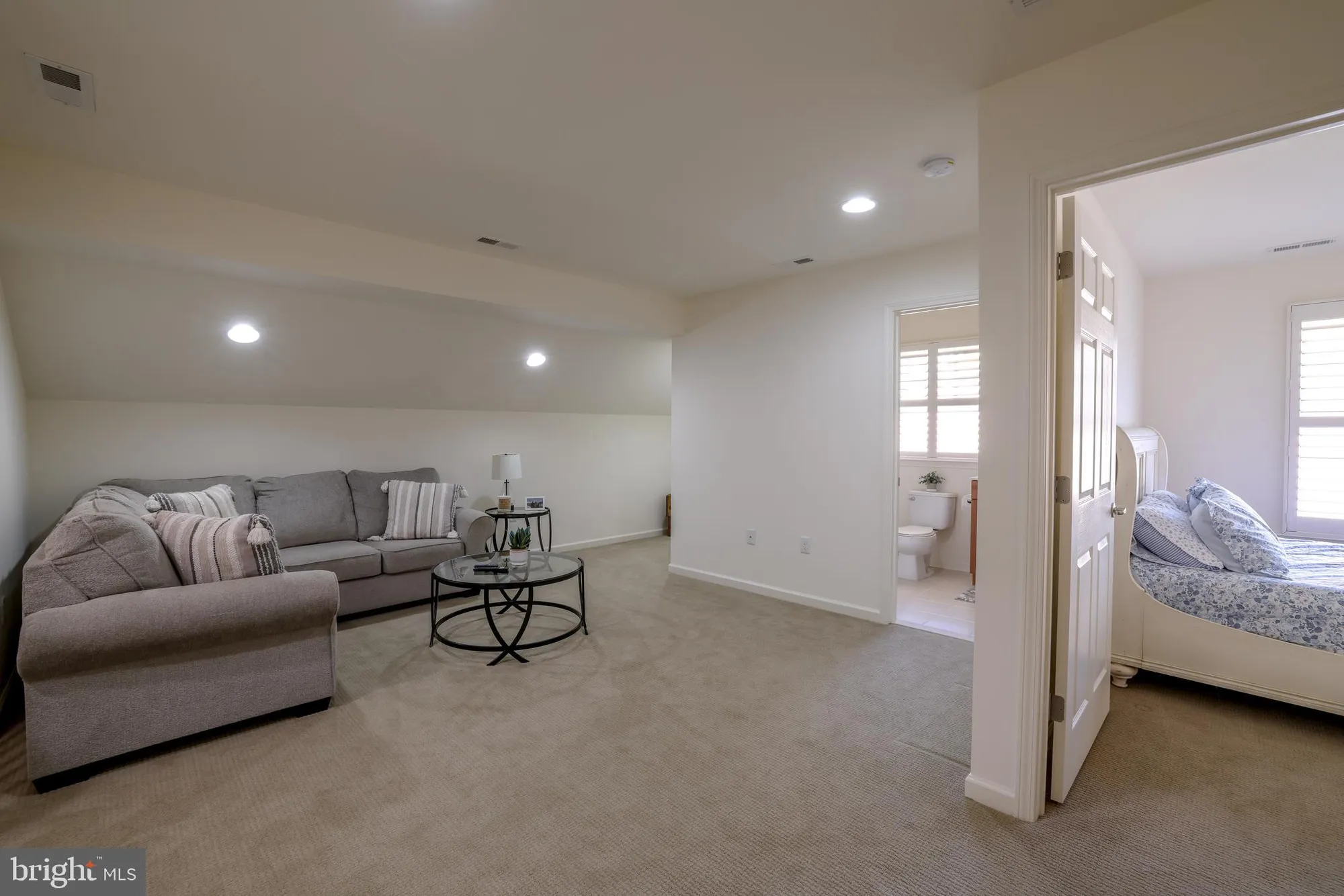 Property Slideshow image 31 of 44 | 31 garden path, Barnegat, NJ, 08005