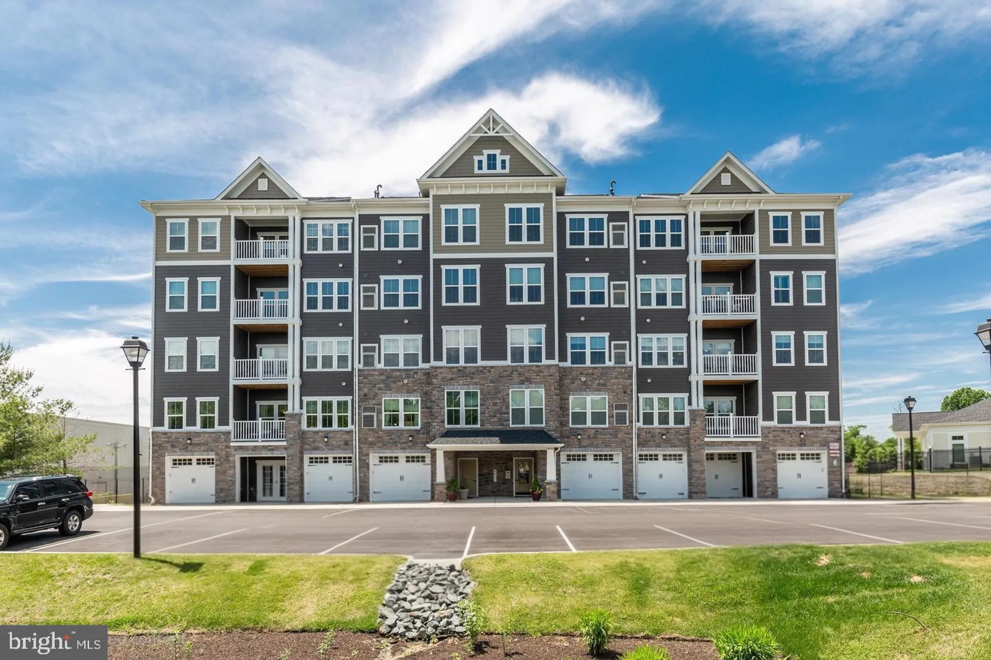 Property Slideshow image 1 of 32 | 8911 carls ct q, Ellicott City, MD, 21043