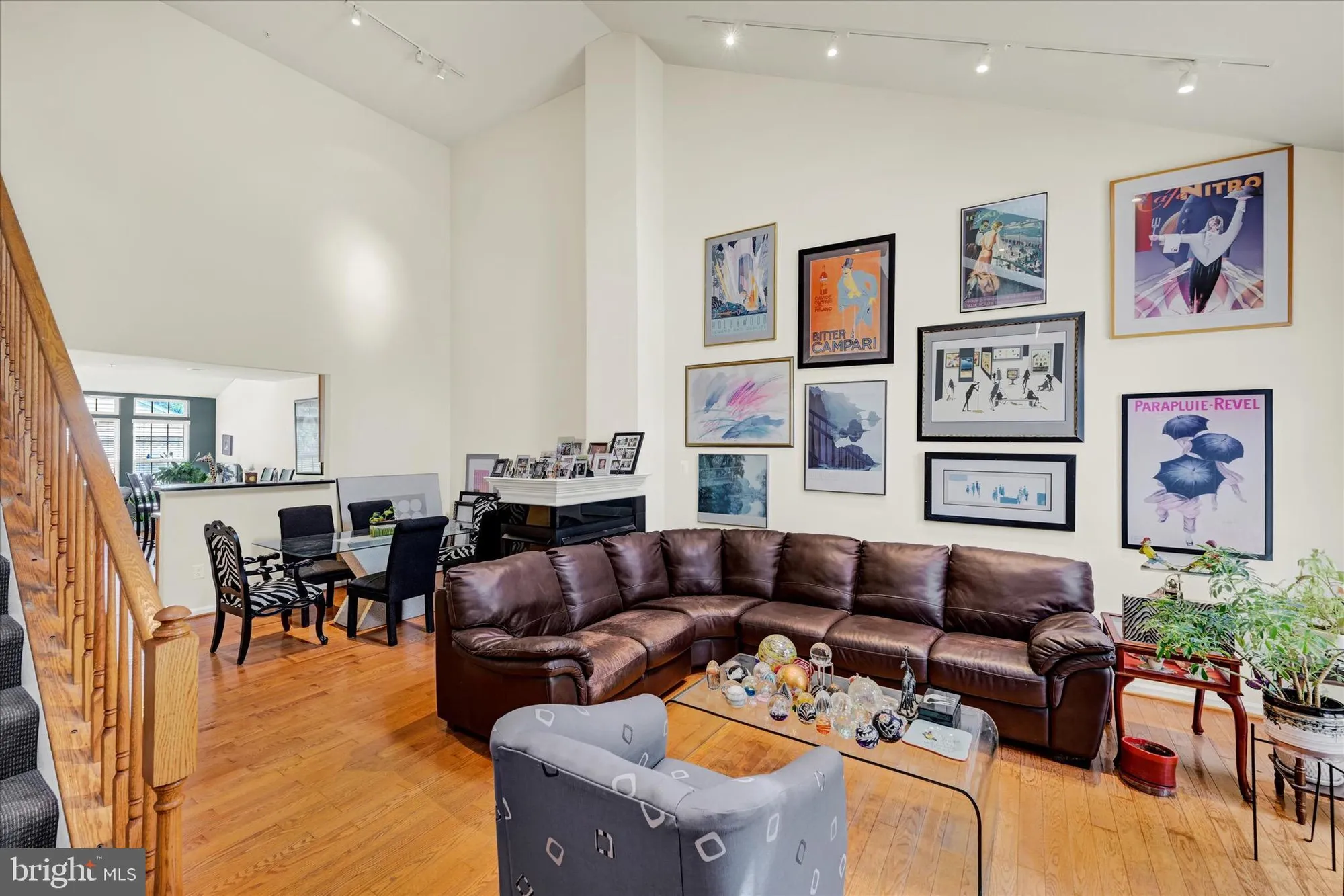 Property Slideshow image 2 of 37 | 8402 prairie rose pl # 8402, Pikesville, MD, 21208