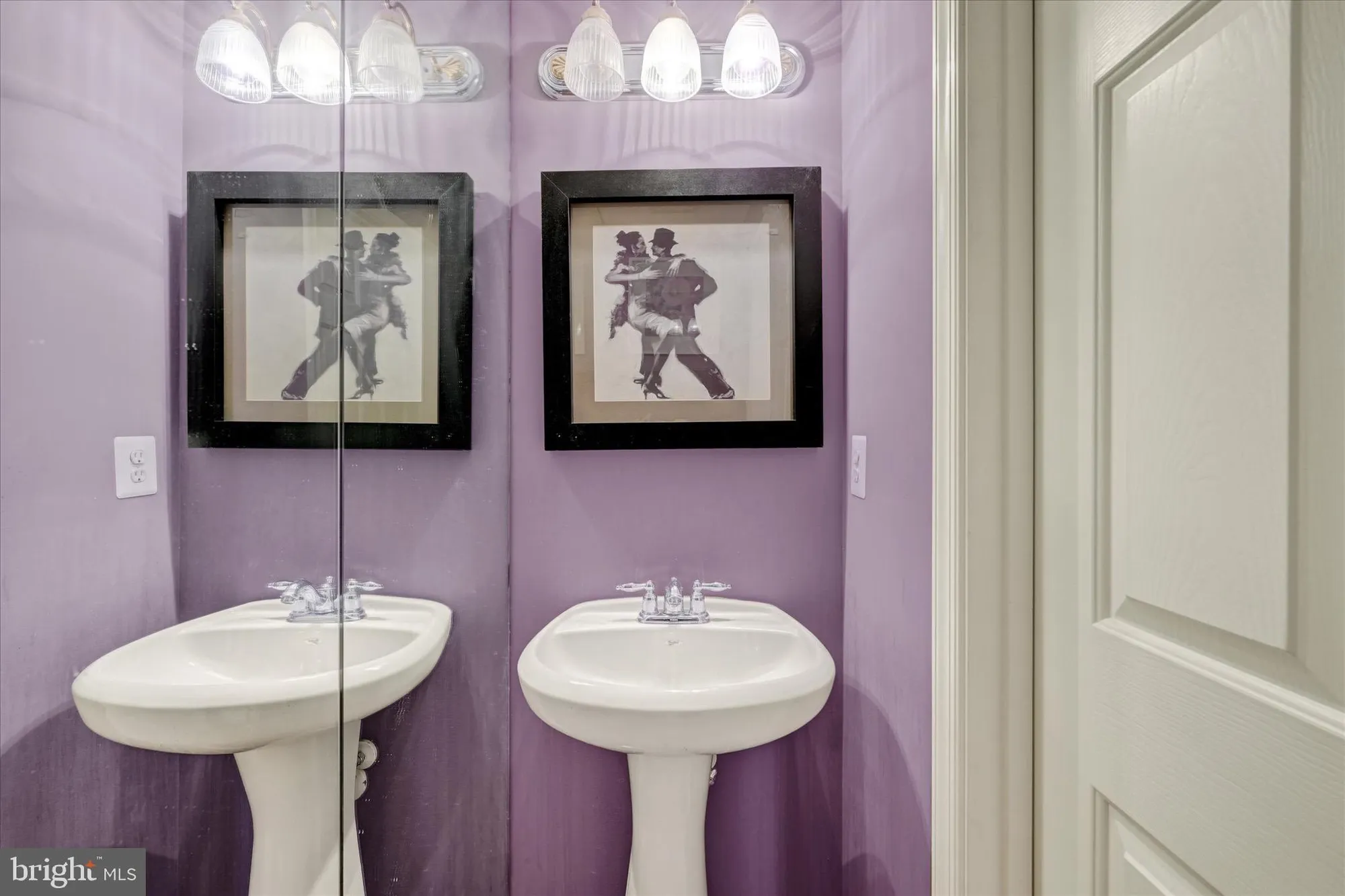 Property Slideshow image 13 of 37 | 8402 prairie rose pl # 8402, Pikesville, MD, 21208