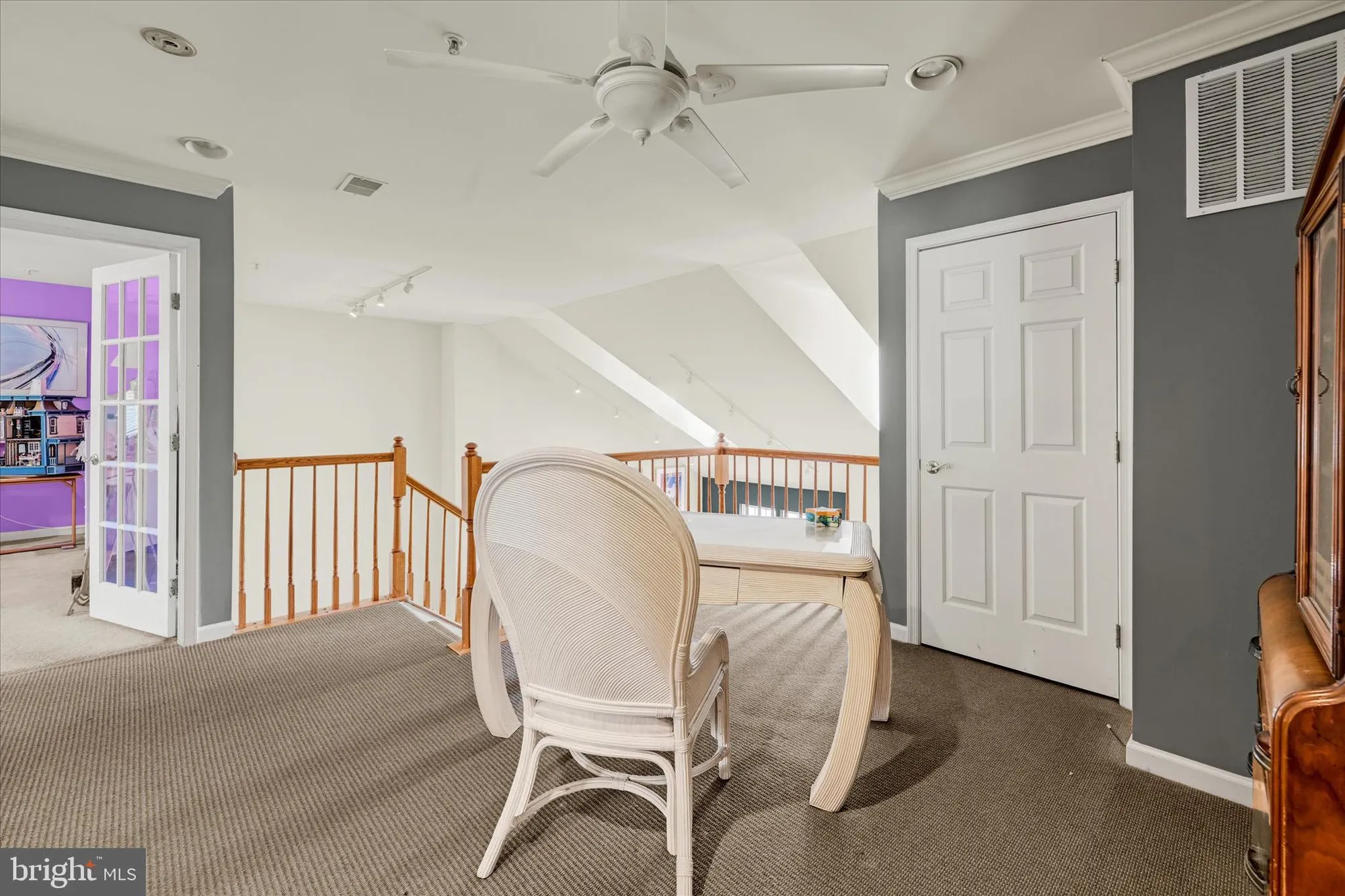 Property Slideshow image 20 of 37 | 8402 prairie rose pl # 8402, Pikesville, MD, 21208