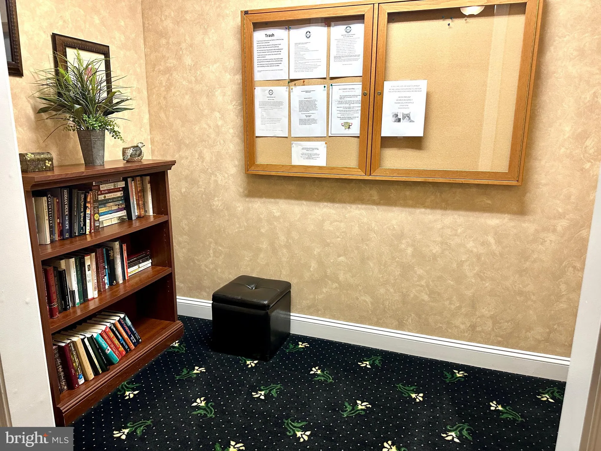 Property Slideshow image 35 of 56 | 2 falcon dr 202, Holland, PA, 18966