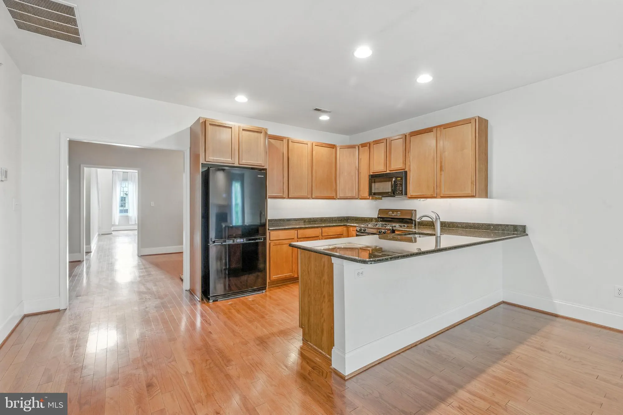 Property Slideshow image 4 of 24 | 2461 merri claude dr, Norristown, PA, 19401