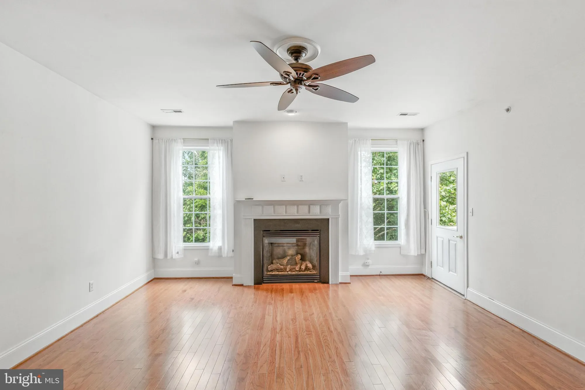 Property Slideshow image 7 of 24 | 2461 merri claude dr, Norristown, PA, 19401