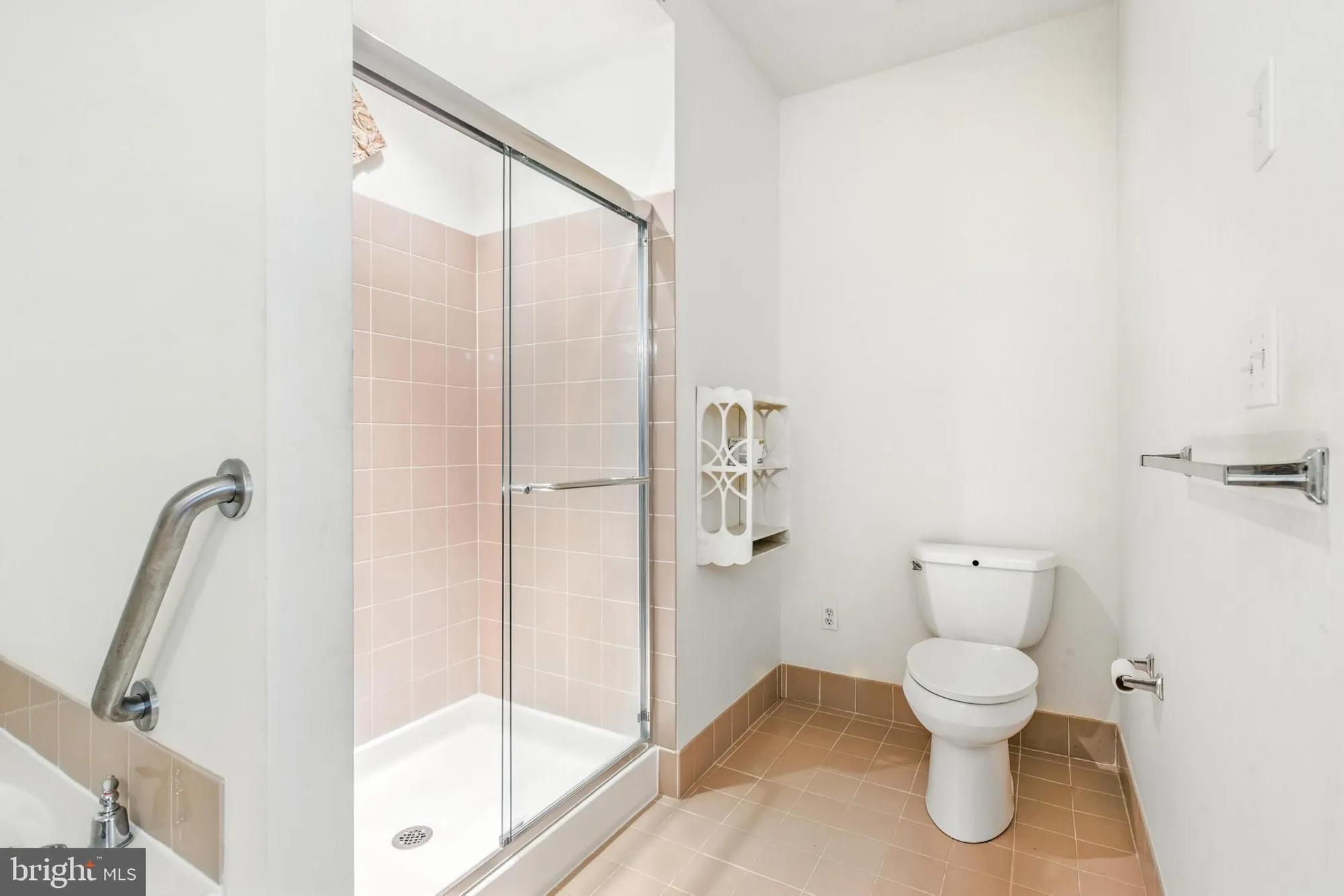 Property Slideshow image 15 of 24 | 2461 merri claude dr, Norristown, PA, 19401