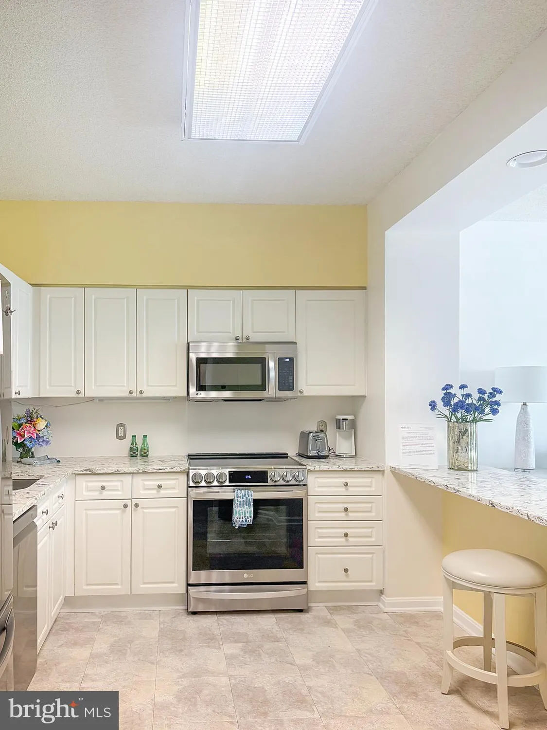 Property Slideshow image 8 of 22 | 3200 n leisure world blvd apt 702, Silver Spring, MD, 20906