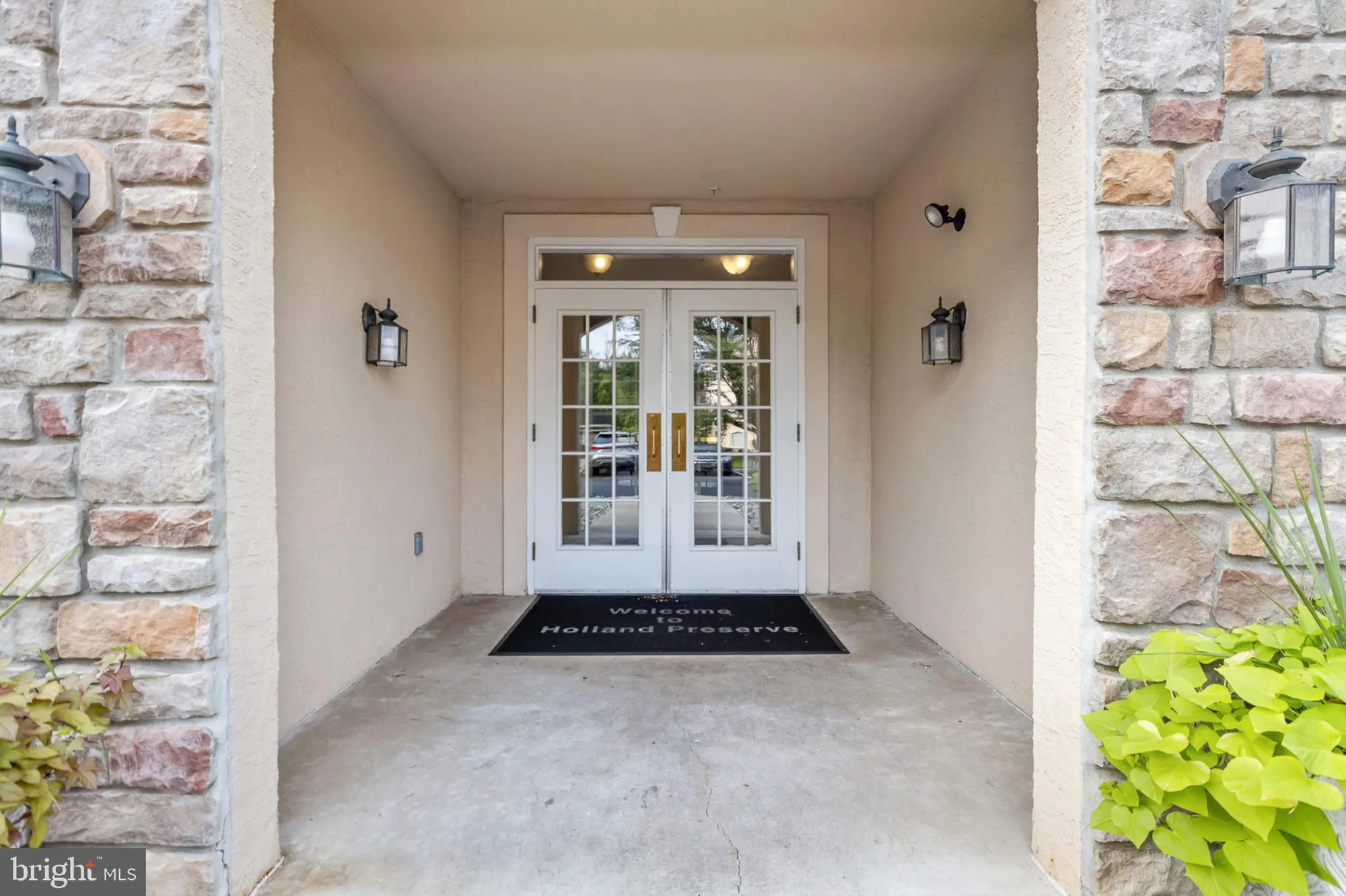 Property Slideshow image 47 of 56 | 2 falcon dr 202, Holland, PA, 18966