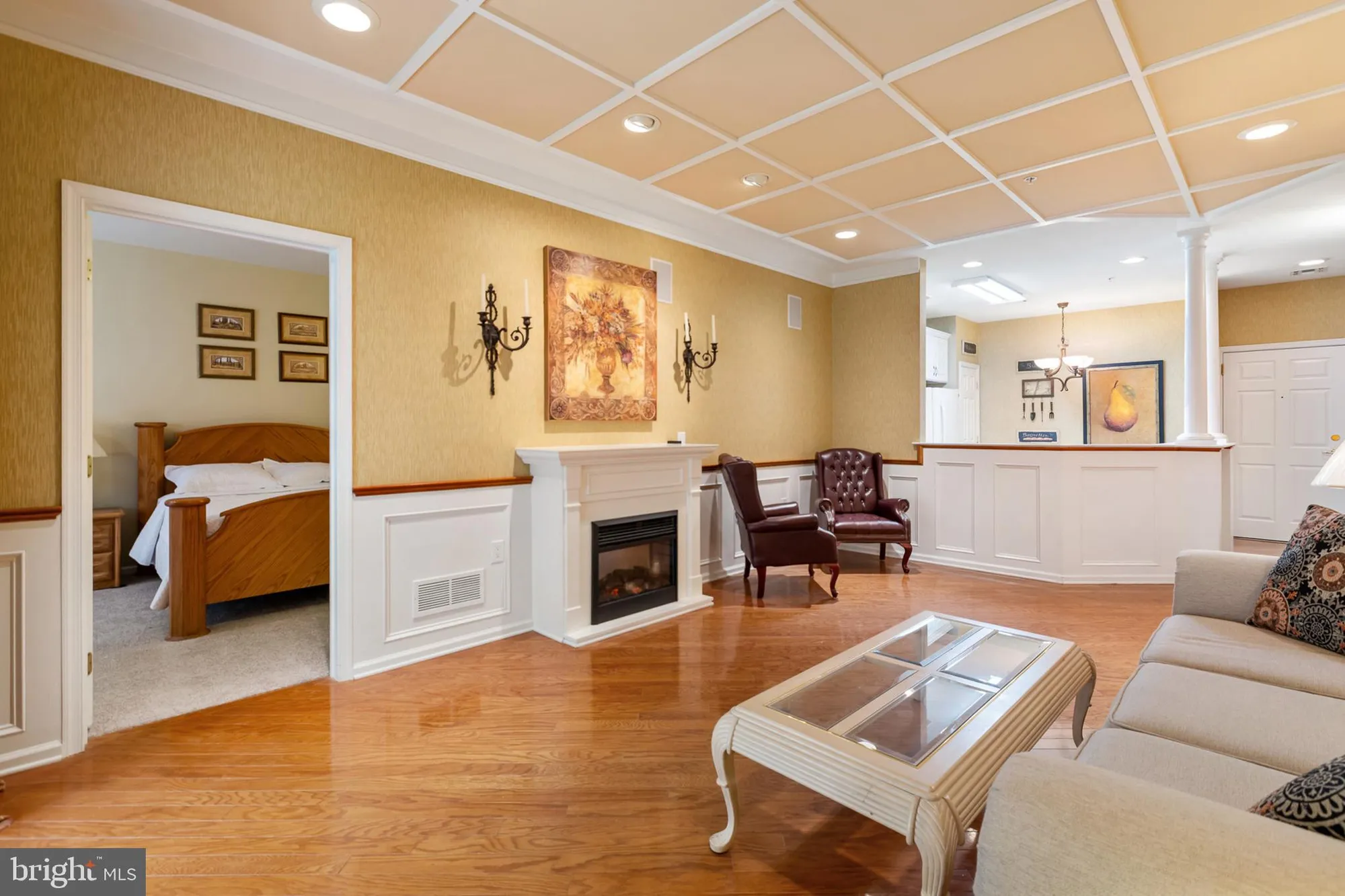 Property Slideshow image 7 of 56 | 2 falcon dr 202, Holland, PA, 18966