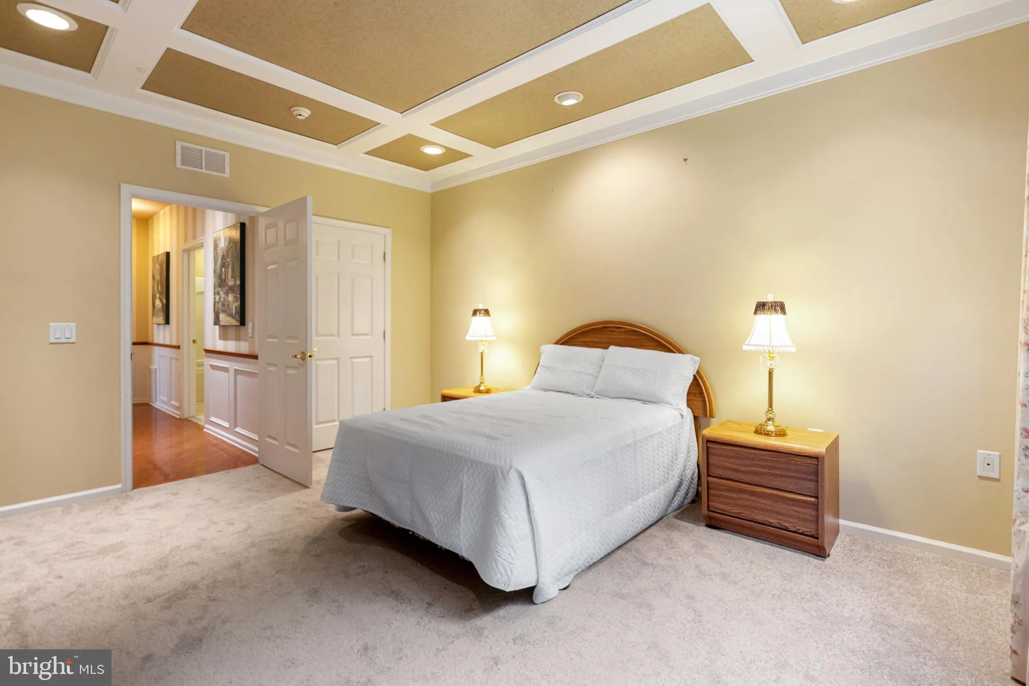 Property Slideshow image 20 of 56 | 2 falcon dr 202, Holland, PA, 18966