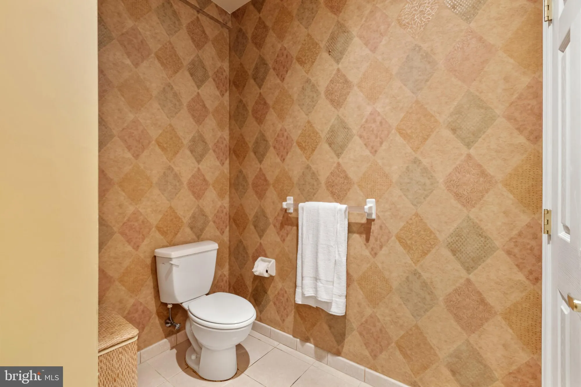 Property Slideshow image 29 of 56 | 2 falcon dr 202, Holland, PA, 18966
