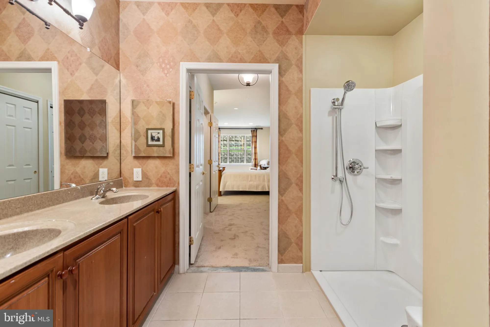 Property Slideshow image 30 of 56 | 2 falcon dr 202, Holland, PA, 18966
