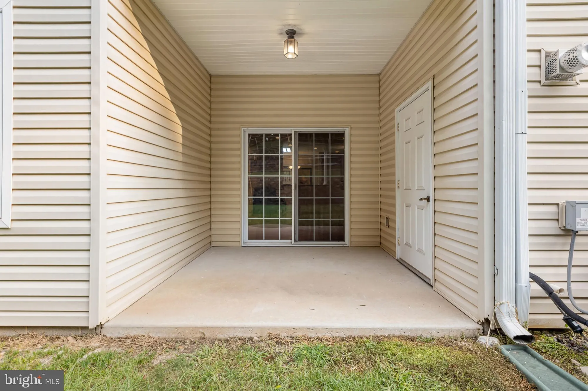 Property Slideshow image 44 of 56 | 2 falcon dr 202, Holland, PA, 18966