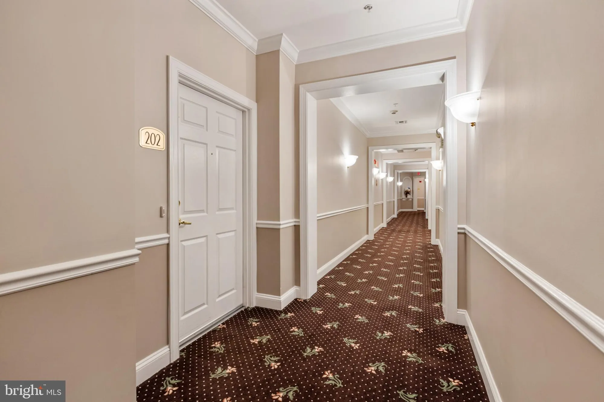 Property Slideshow image 32 of 56 | 2 falcon dr 202, Holland, PA, 18966