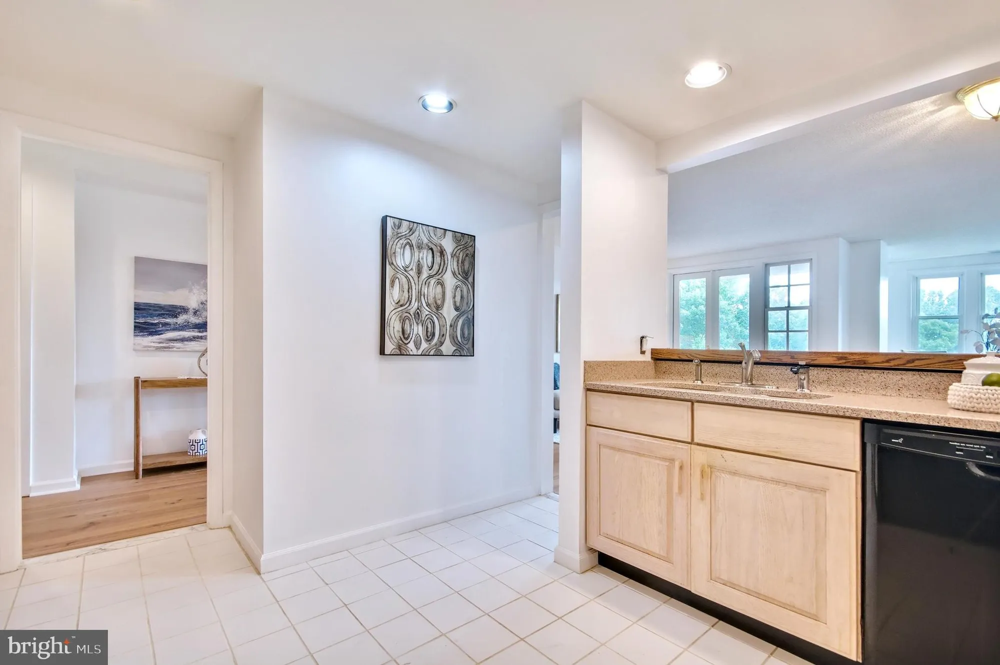 Property Slideshow image 6 of 44 | 930 astern way 511, Annapolis, MD, 21401