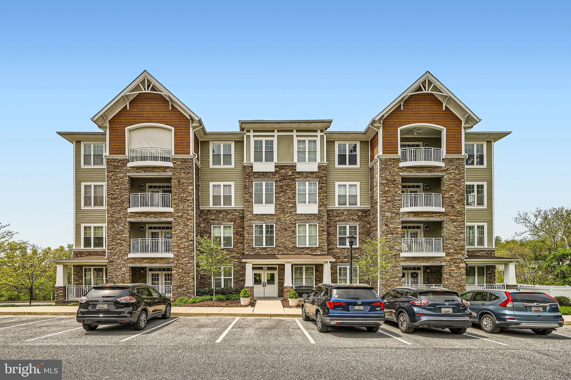 Property Slideshow image 52 of 72 | 19 clay lodge ln unit 104, Catonsville, MD, 21228