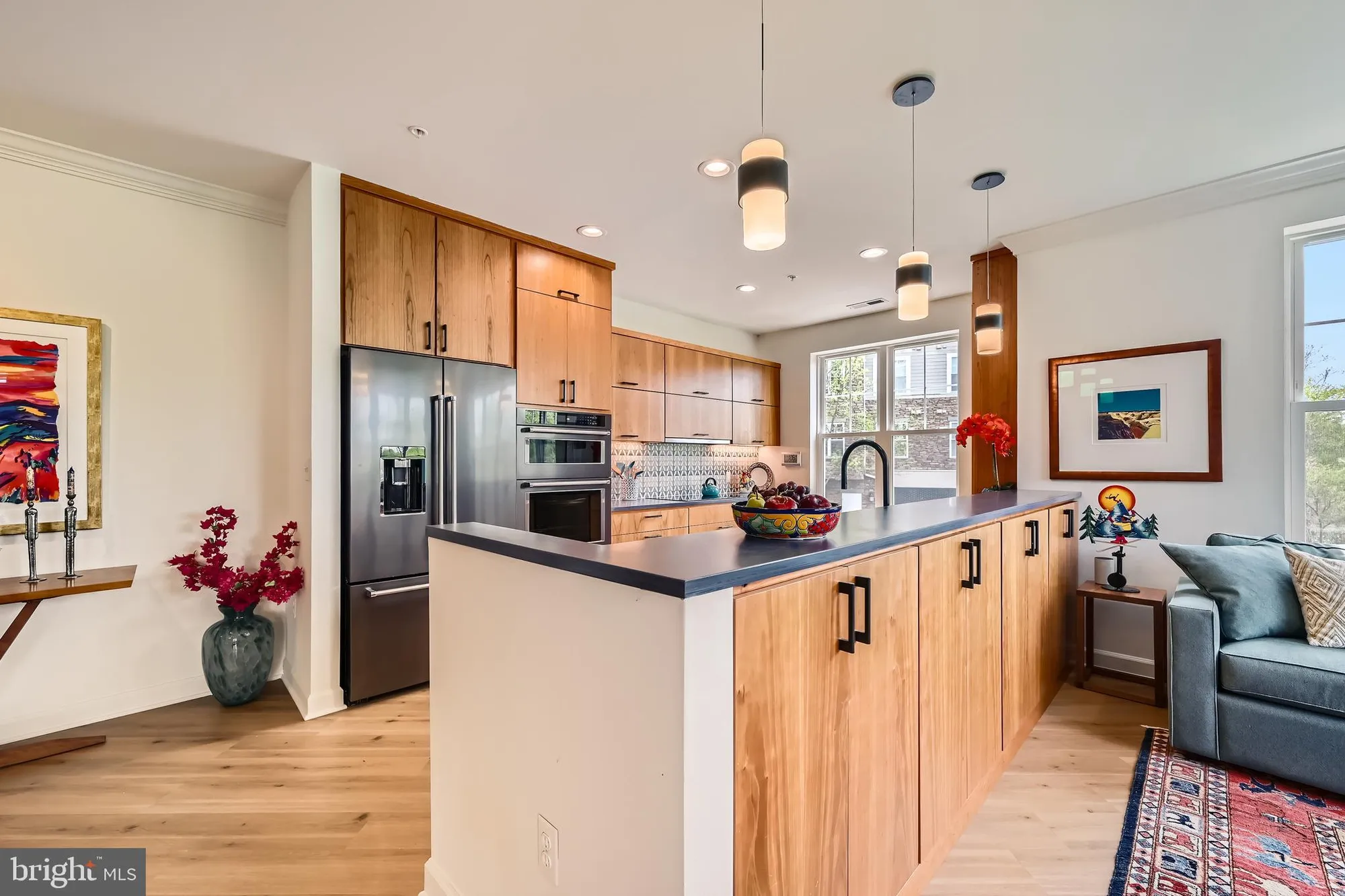 Property Slideshow image 8 of 72 | 19 clay lodge ln unit 104, Catonsville, MD, 21228