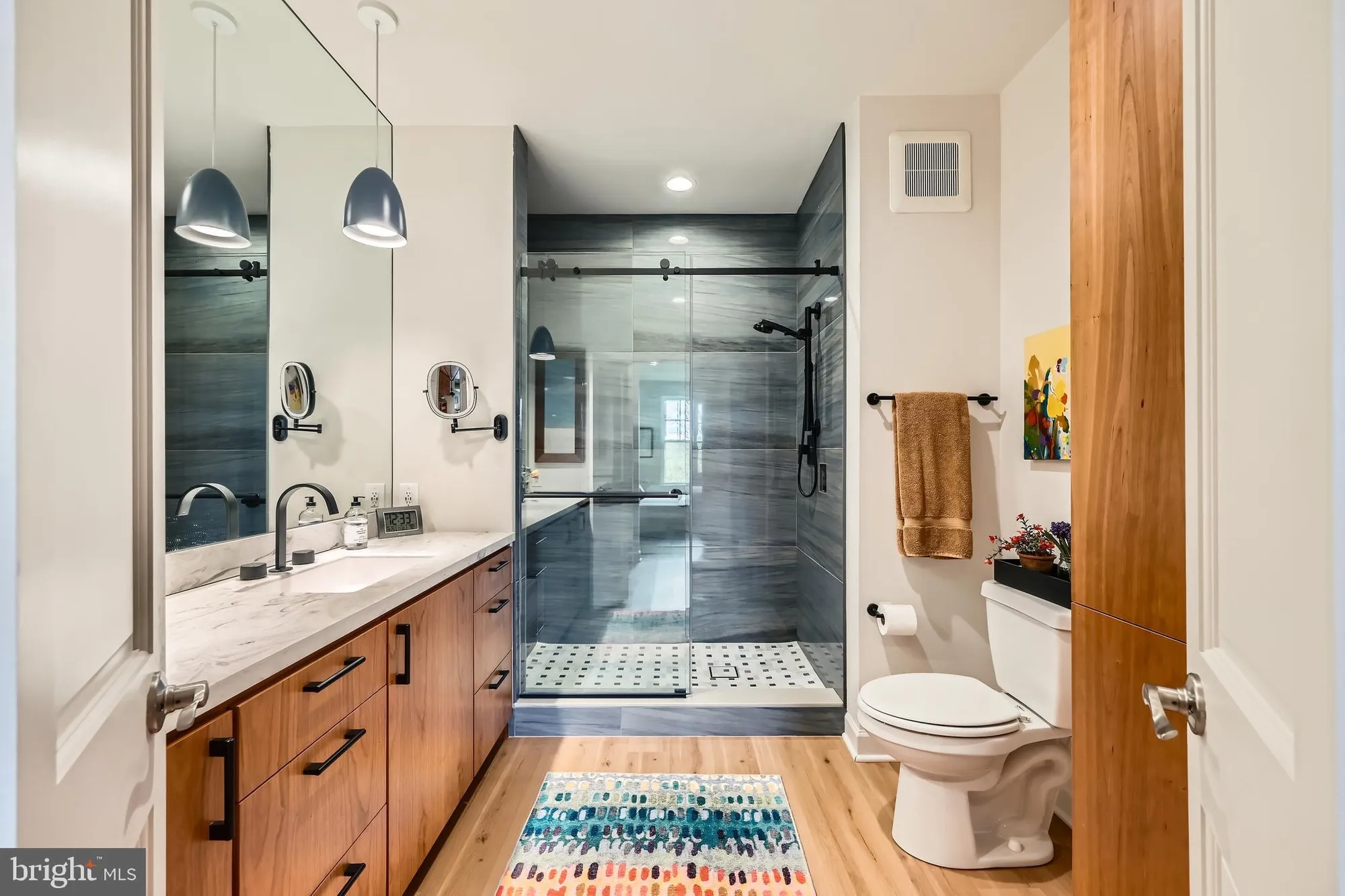 Property Slideshow image 5 of 72 | 19 clay lodge ln unit 104, Catonsville, MD, 21228