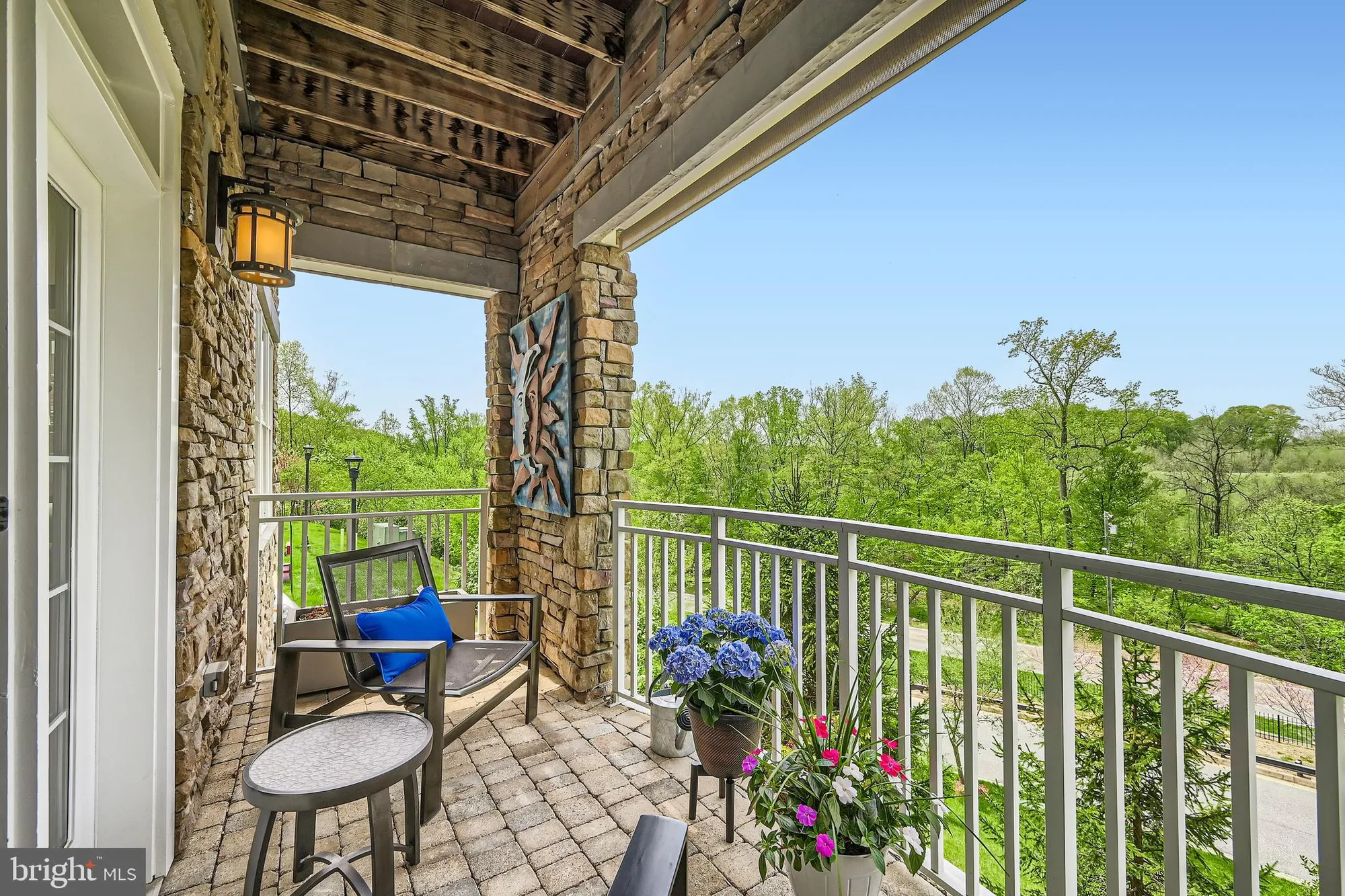 Property Slideshow image 7 of 72 | 19 clay lodge ln unit 104, Catonsville, MD, 21228