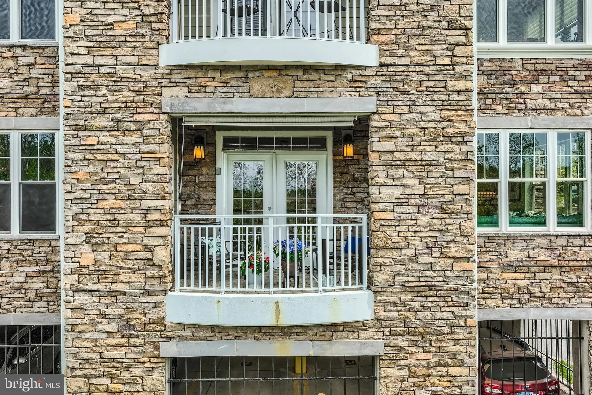 Property Slideshow image 57 of 72 | 19 clay lodge ln unit 104, Catonsville, MD, 21228
