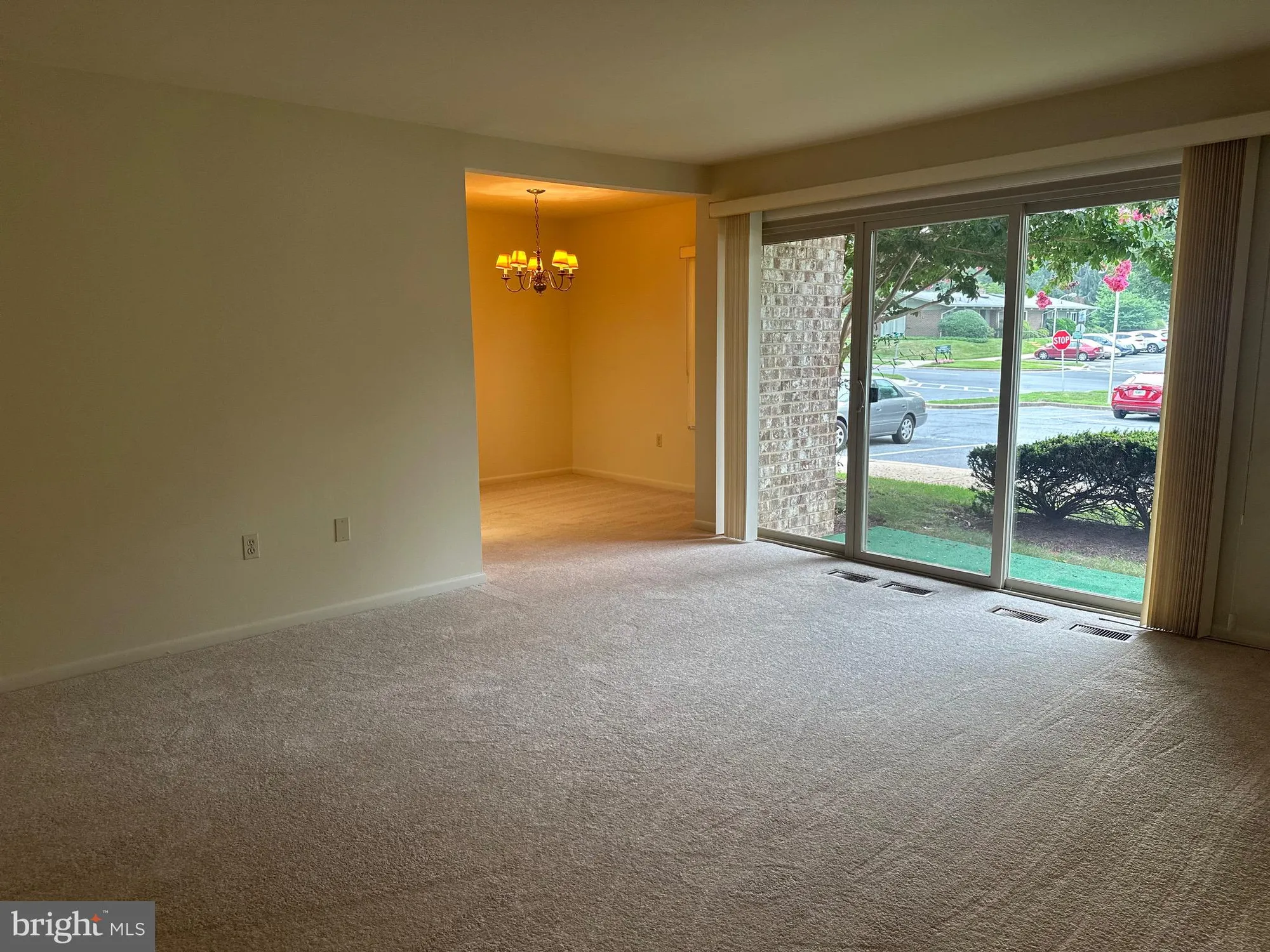 Property Slideshow image 4 of 12 | 3618 gleneagles dr 7-2e, Silver Spring, MD, 20906