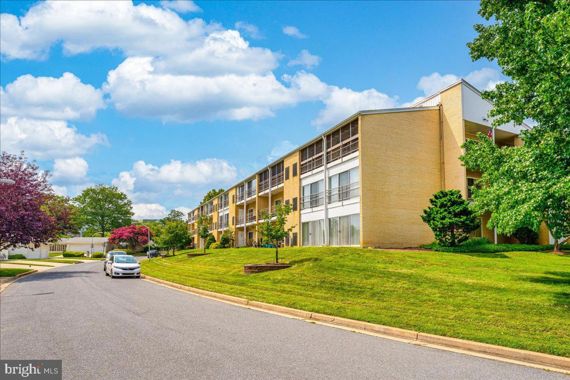 Property Slideshow image 2 of 41 | 15101 glade dr 10-3d, Silver Spring, MD, 20906