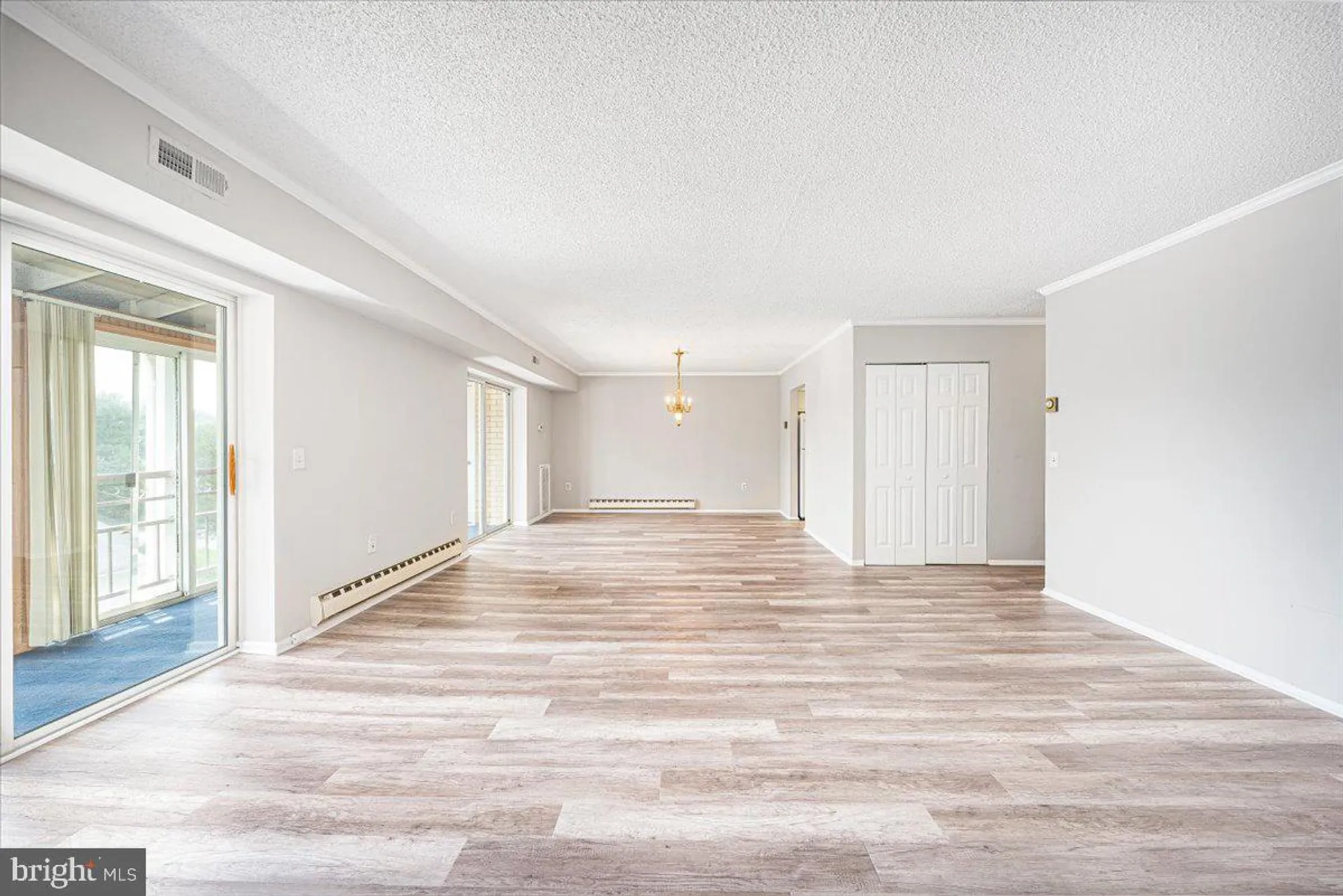 Property Slideshow image 6 of 41 | 15101 glade dr 10-3d, Silver Spring, MD, 20906