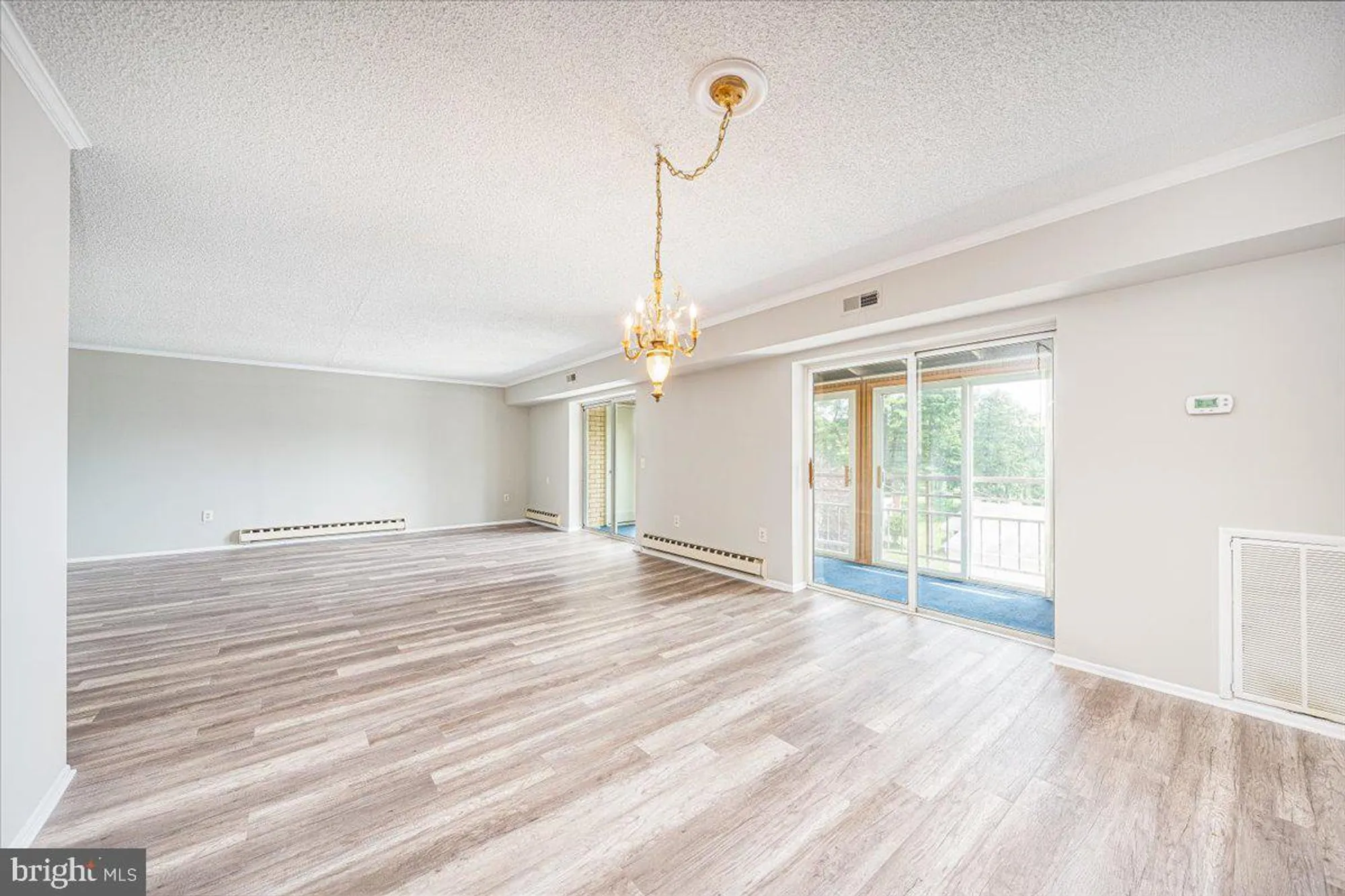 Property Slideshow image 9 of 41 | 15101 glade dr 10-3d, Silver Spring, MD, 20906