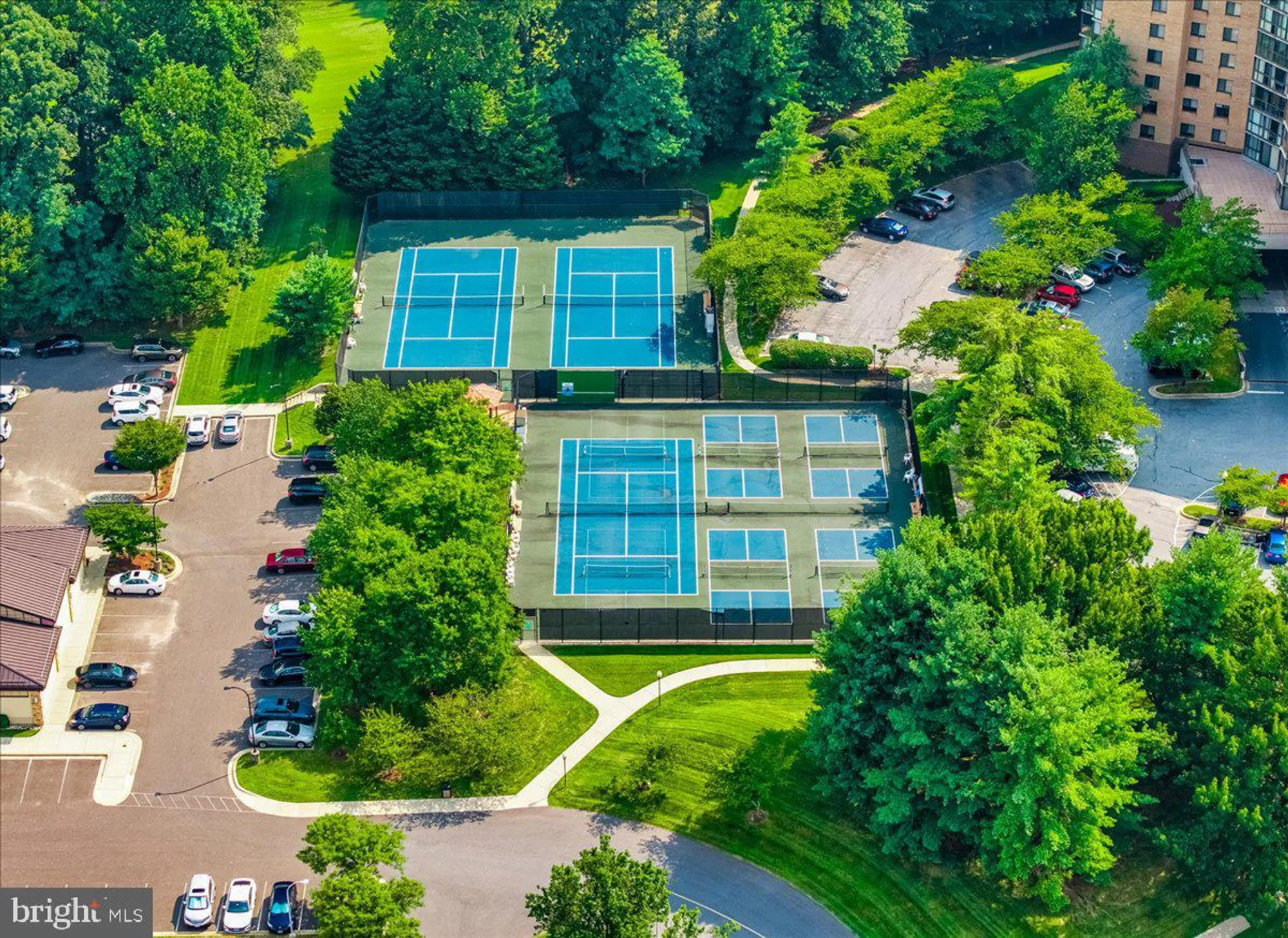 Property Slideshow image 37 of 41 | 15101 glade dr 10-3d, Silver Spring, MD, 20906