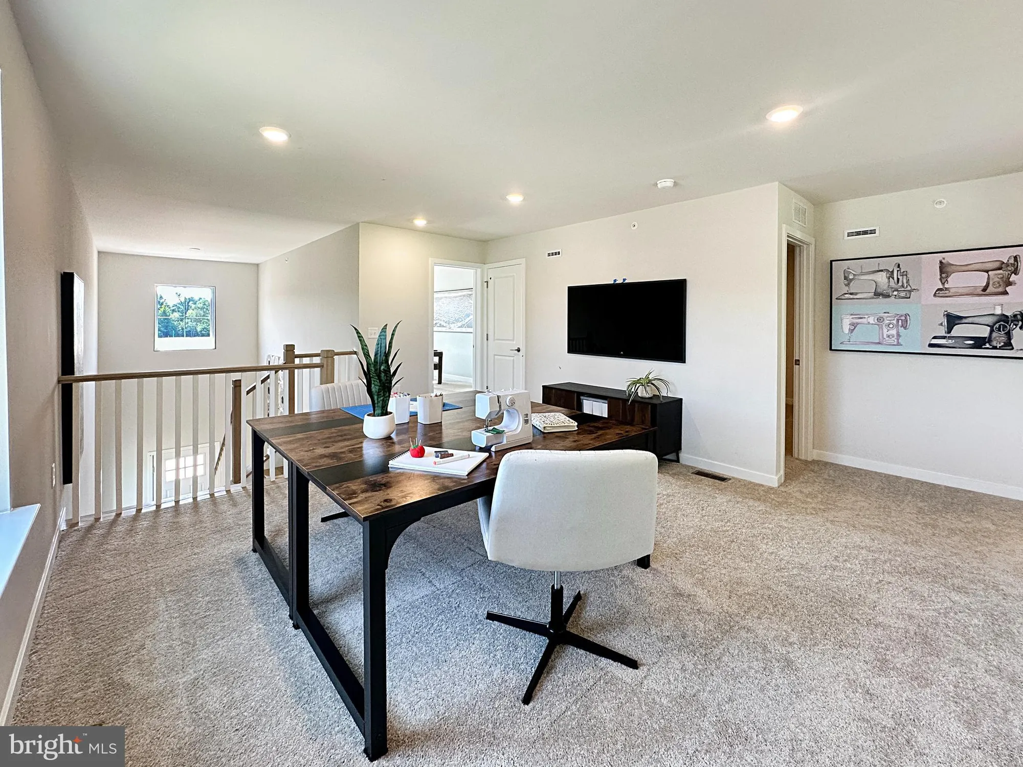 Property Slideshow image 16 of 24 | 544 arrowgrass ln, New Castle, DE, 19720