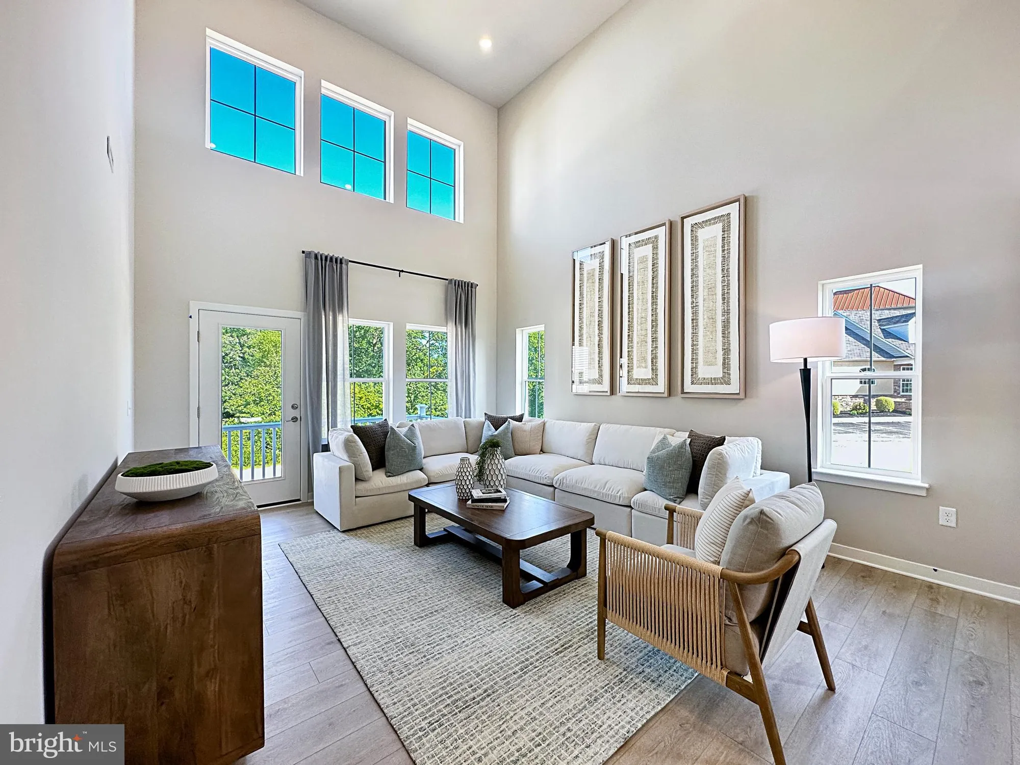 Property Slideshow image 8 of 24 | 544 arrowgrass ln, New Castle, DE, 19720