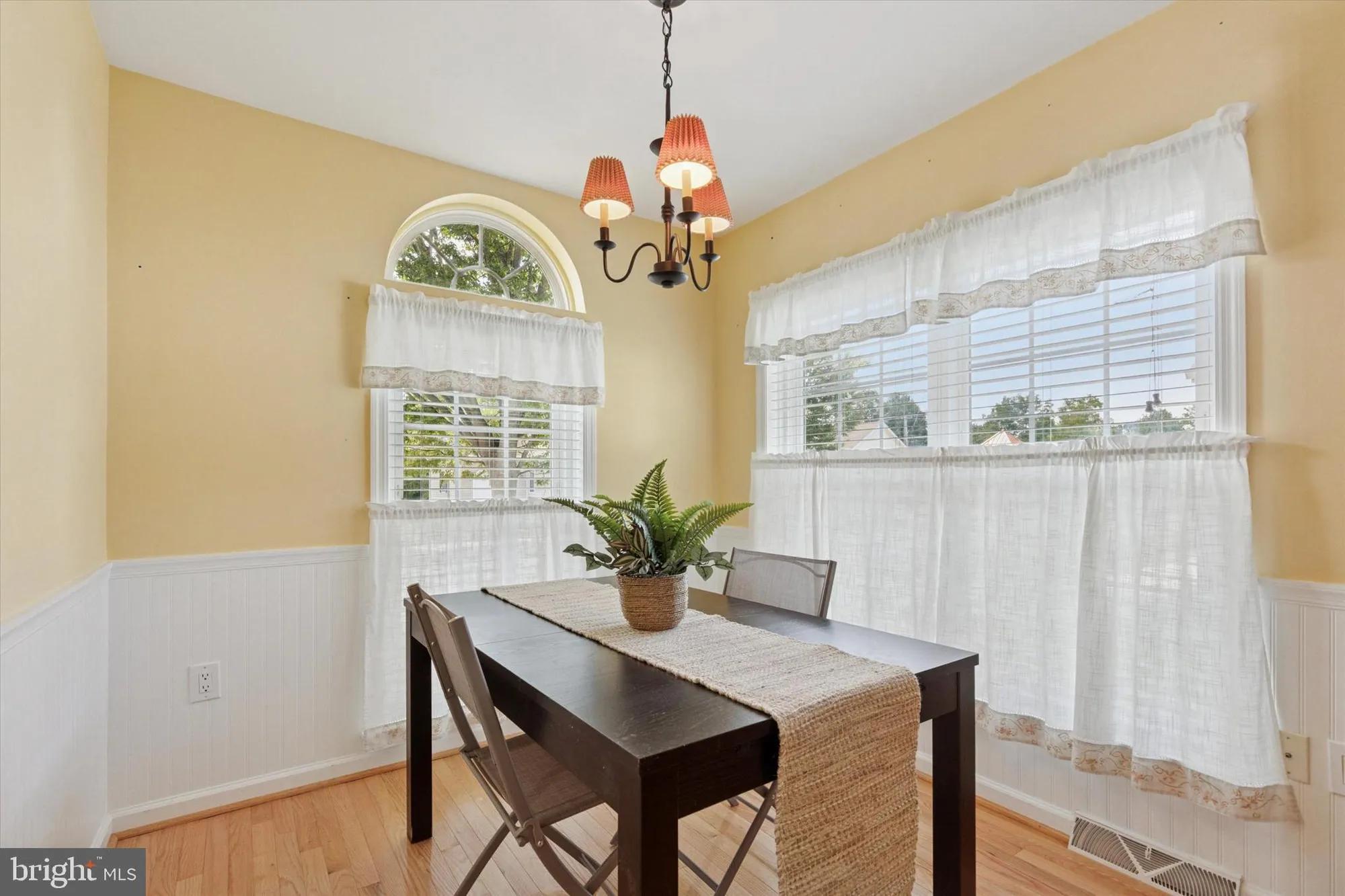 Property Slideshow image 5 of 15 | 645 blue bell springs dr, Blue Bell, PA, 19422