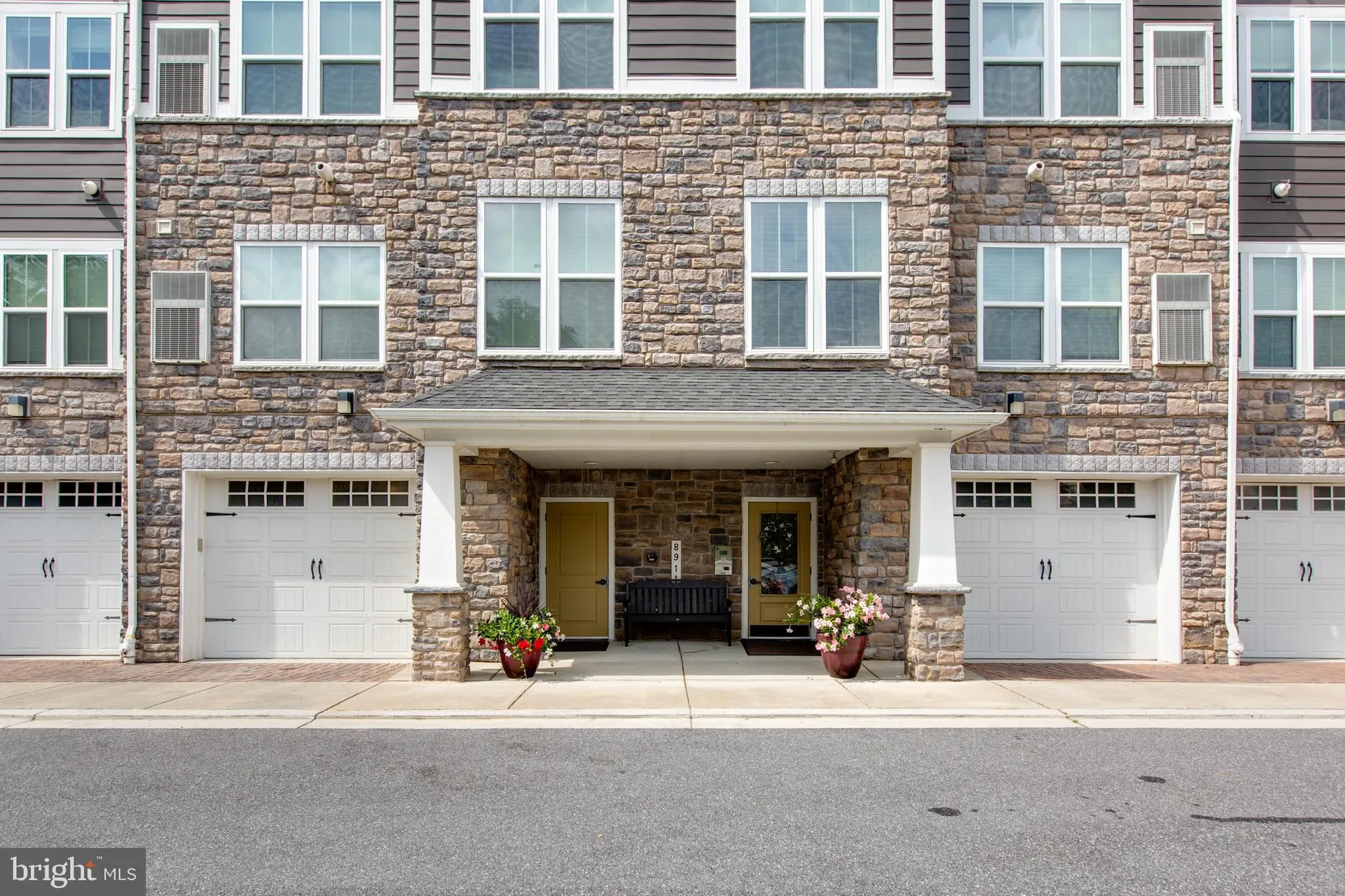 Property Slideshow image 3 of 32 | 8911 carls ct q, Ellicott City, MD, 21043