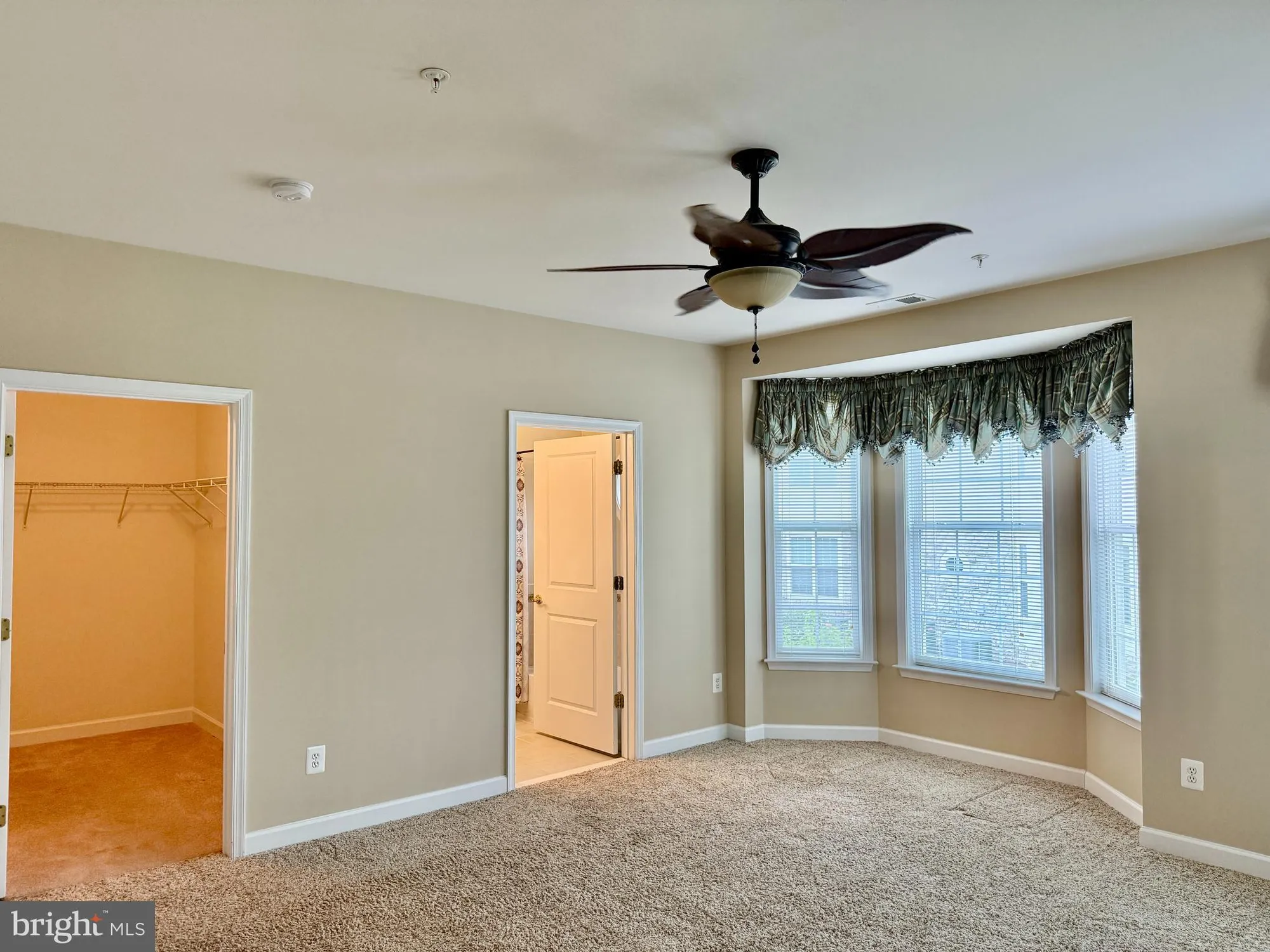 Property Slideshow image 13 of 35 | 1509 feral dae ln unit 204, Annapolis, MD, 21409