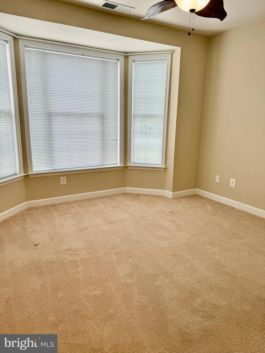 Property Slideshow image 20 of 35 | 1509 feral dae ln unit 204, Annapolis, MD, 21409